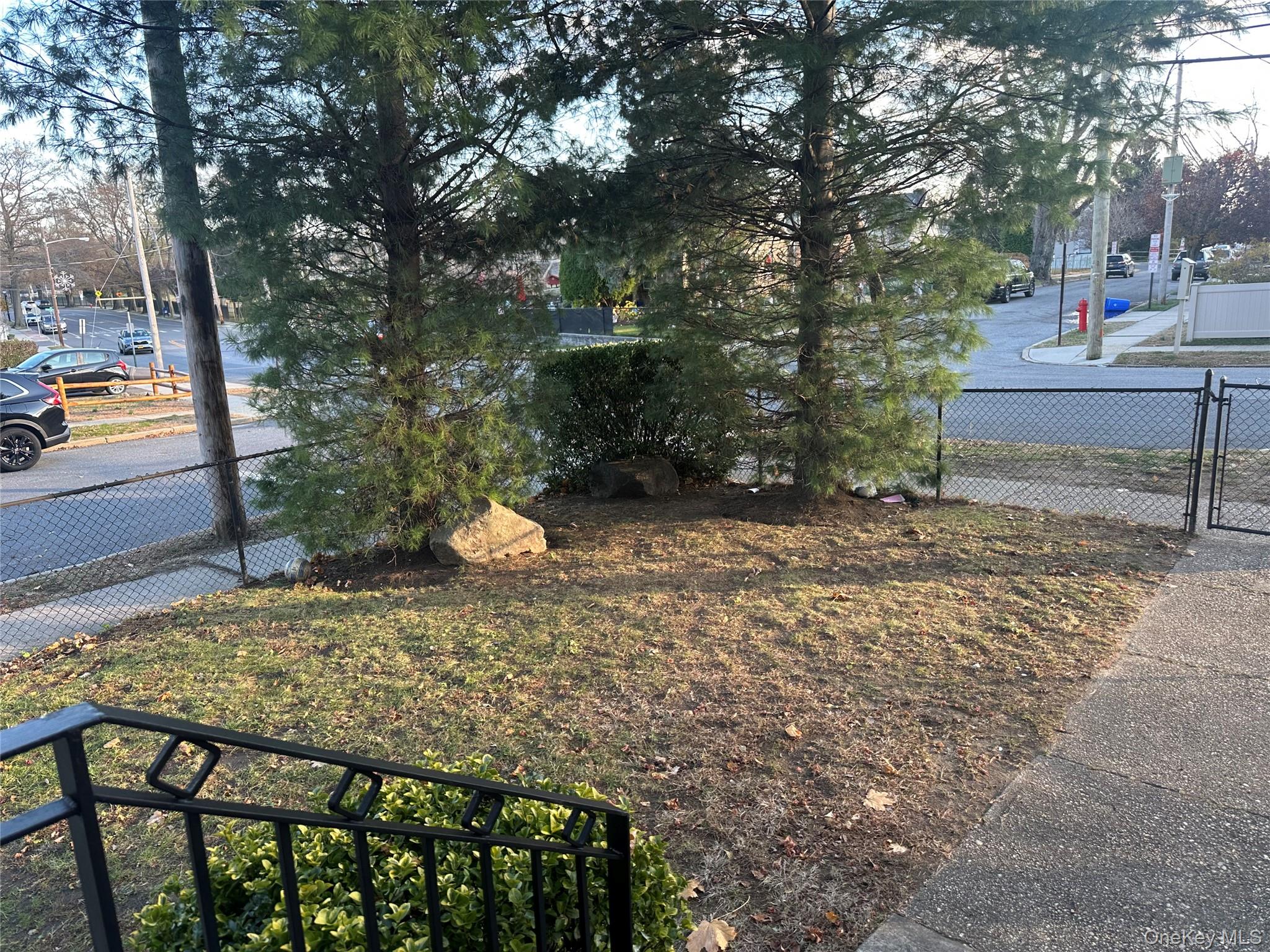 #16 photo, 219 Manorhaven Boulevard, Port Washington , NY 11050