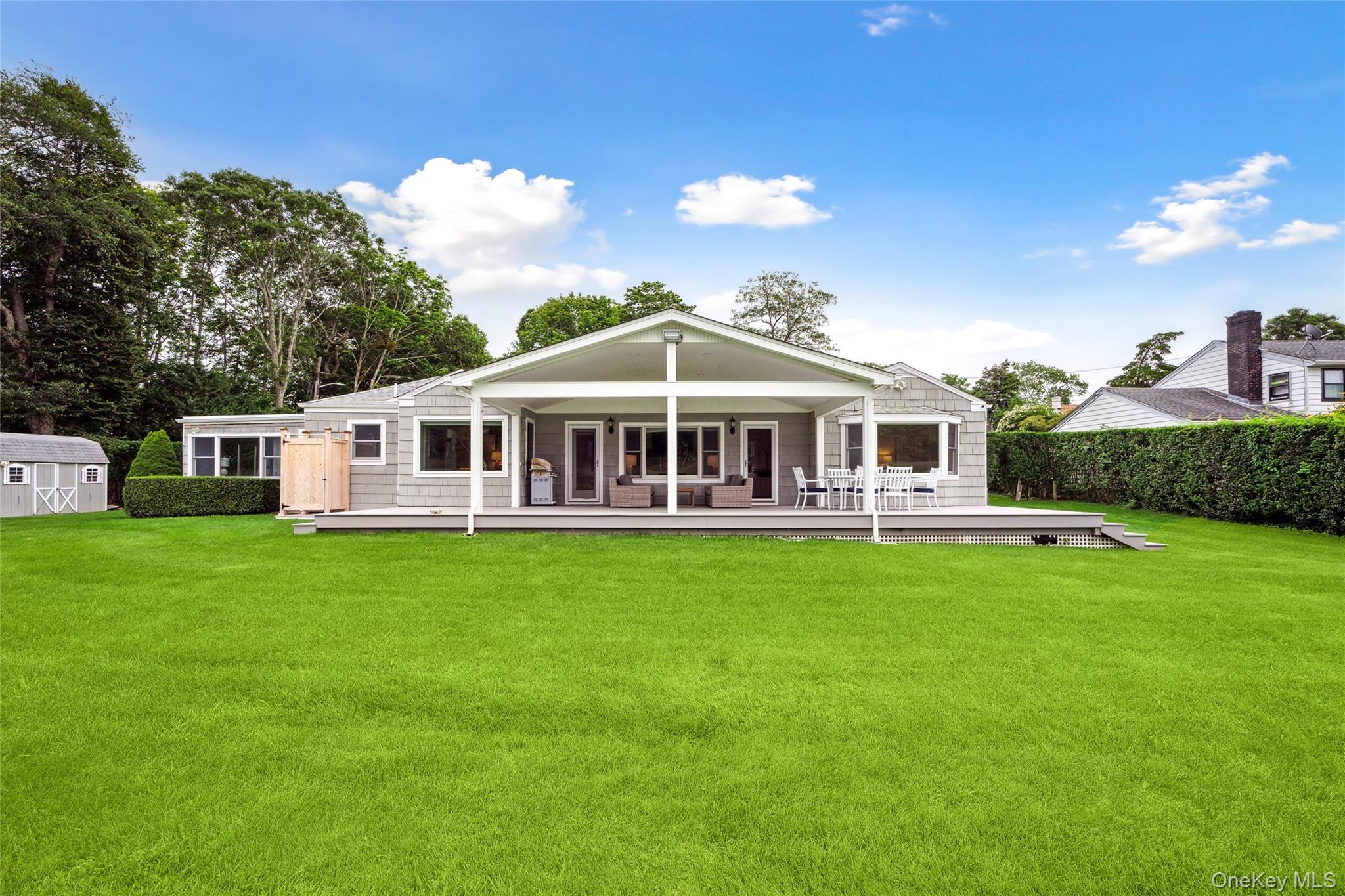 #20 photo, 19 Bishop Avenue, Westhampton , NY 11977