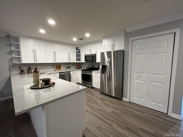 #3 photo, 98 Village Green Drive, Port Jefferson Station , NY 11776