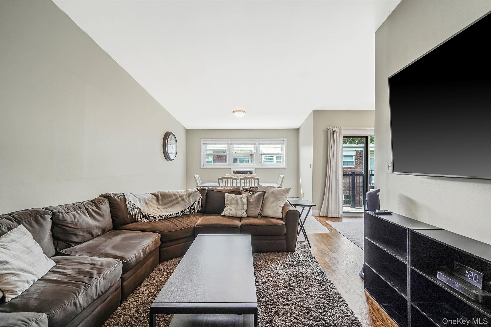 #7 photo, 22 Ivy Street, Farmingdale , NY 11735