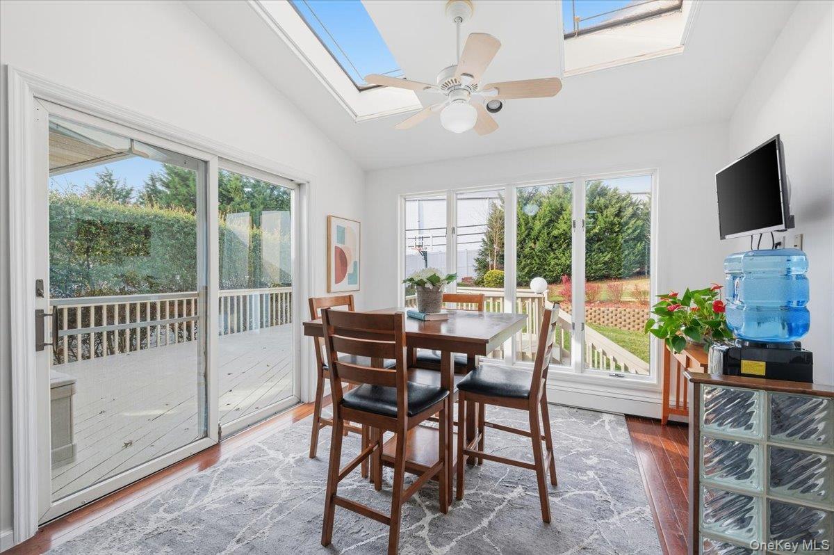 #13 photo, 59 Hazelwood Drive, מחוז נסאו Jericho , NY 11753