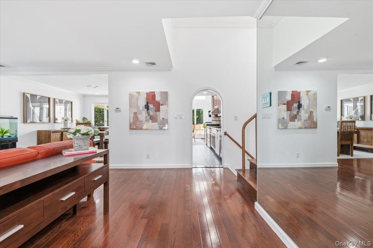 #5 photo, 59 Hazelwood Drive, מחוז נסאו Jericho , NY 11753