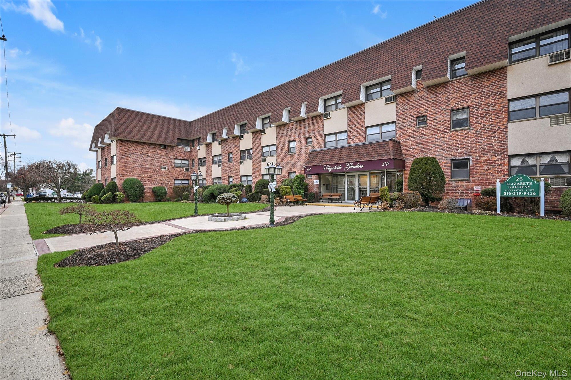 #18 photo, 25 Elizabeth Street, Farmingdale , NY 11735