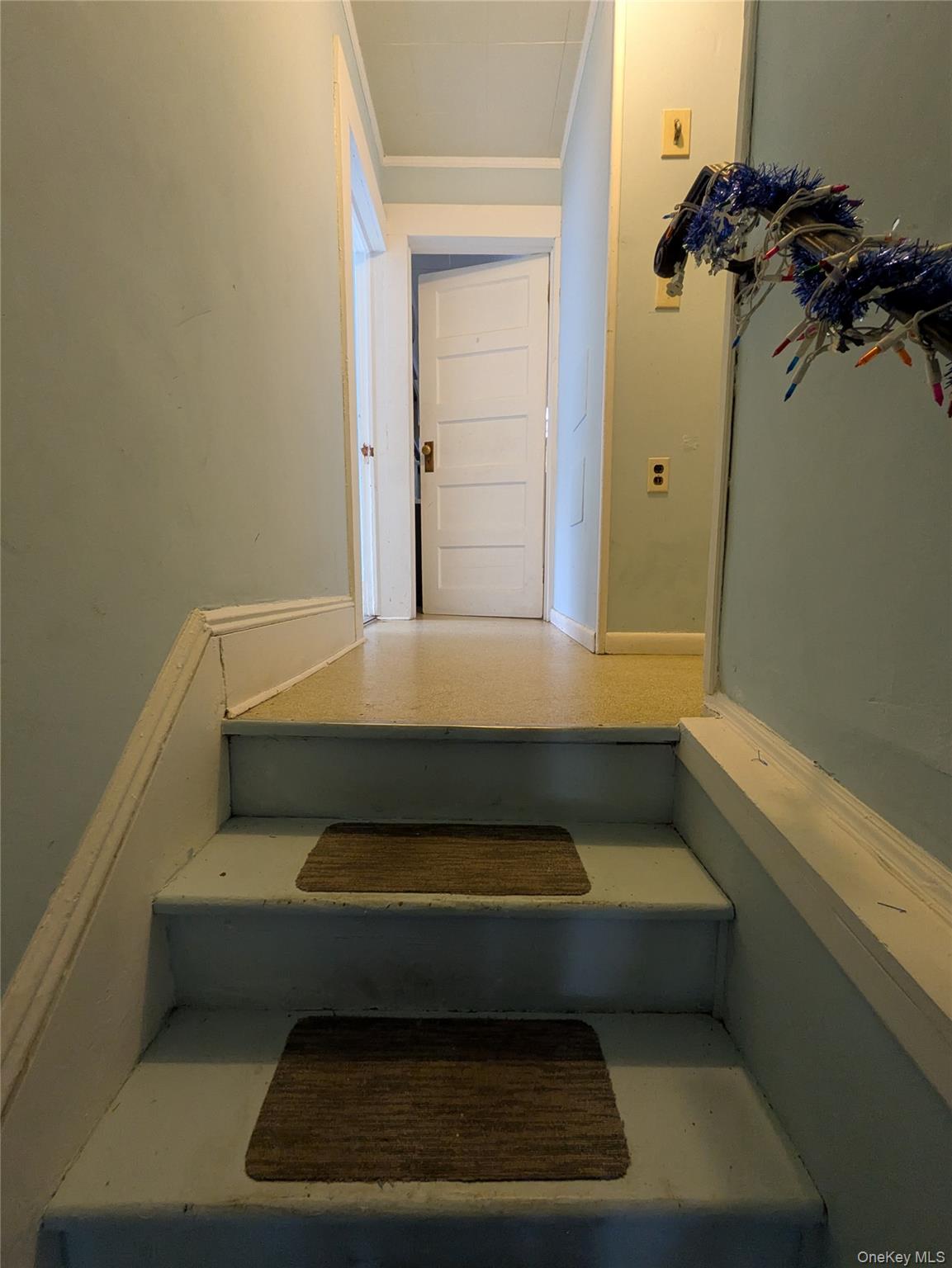 #11 photo, 41 Stone Avenue, Babylon , NY 11703