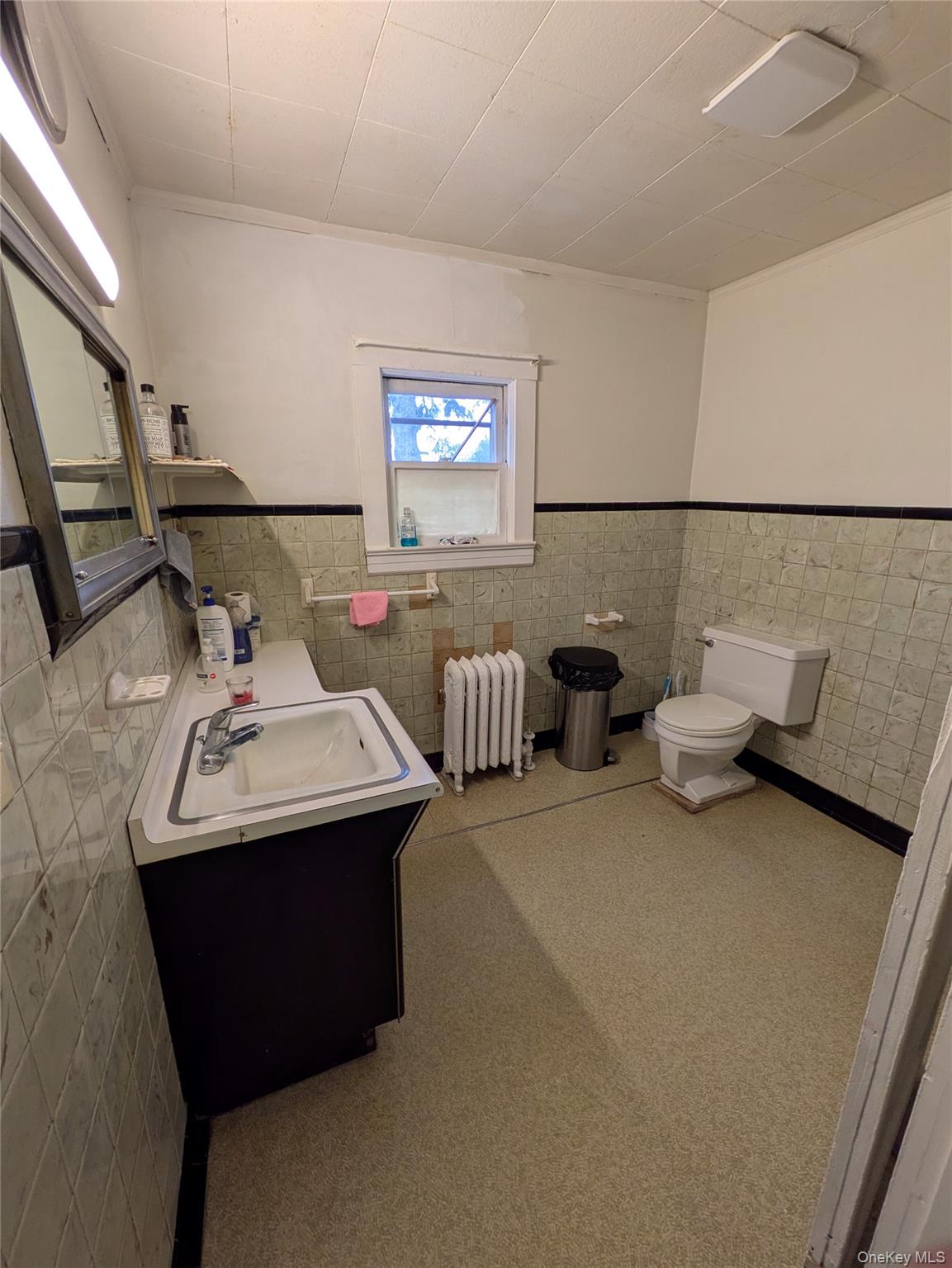 #15 photo, 41 Stone Avenue, Babylon , NY 11703