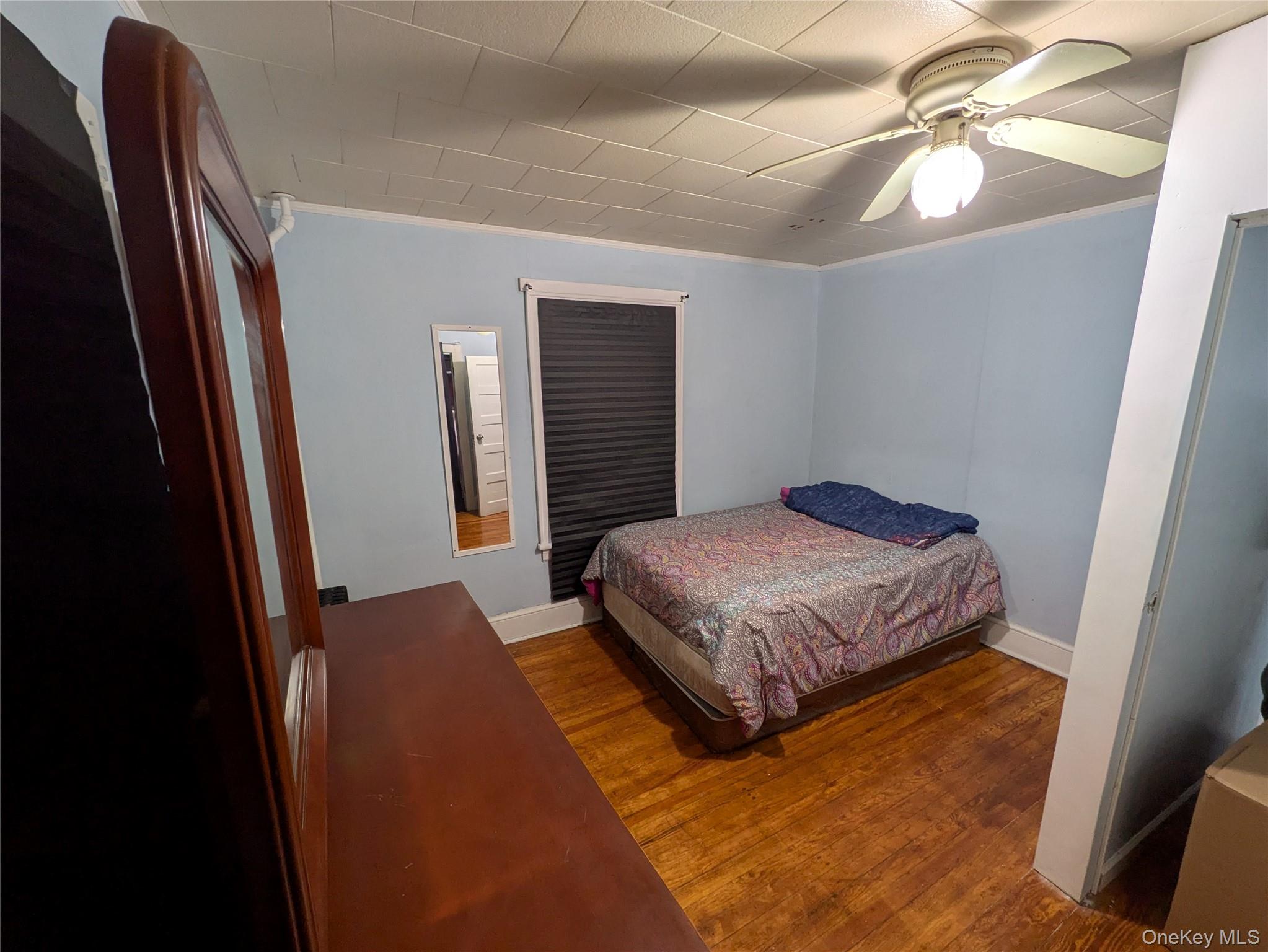 #9 photo, 41 Stone Avenue, Babylon , NY 11703