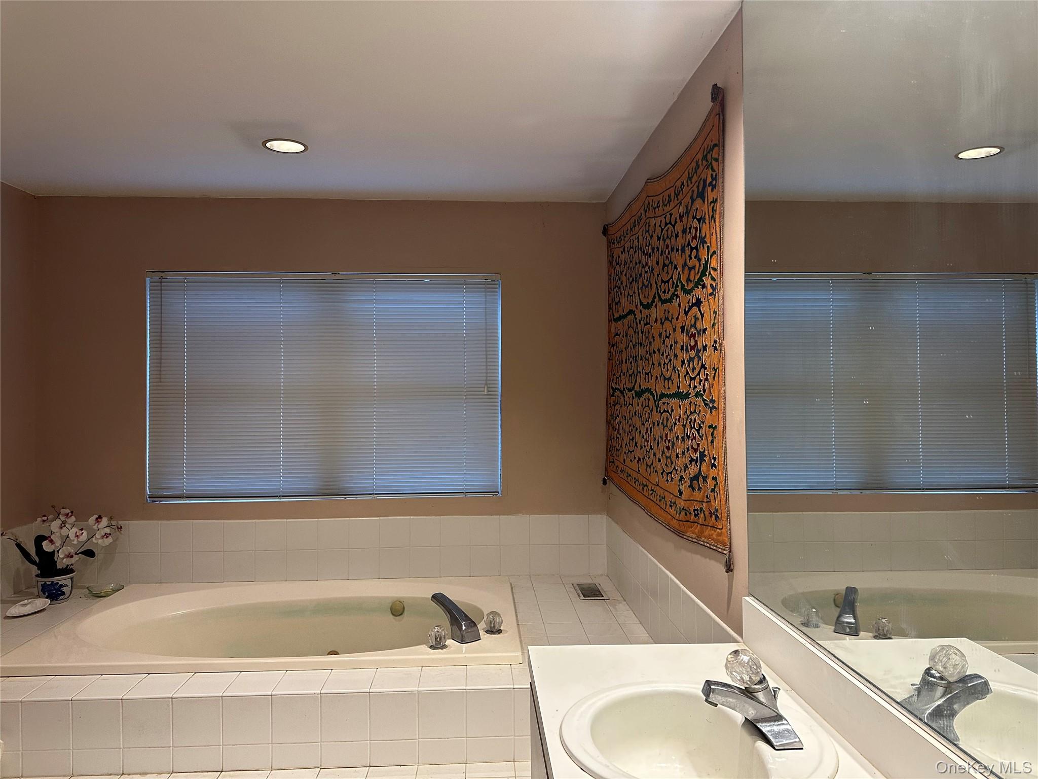 #15 photo, 9 Woodview Way, Hampton Bays , NY 11946