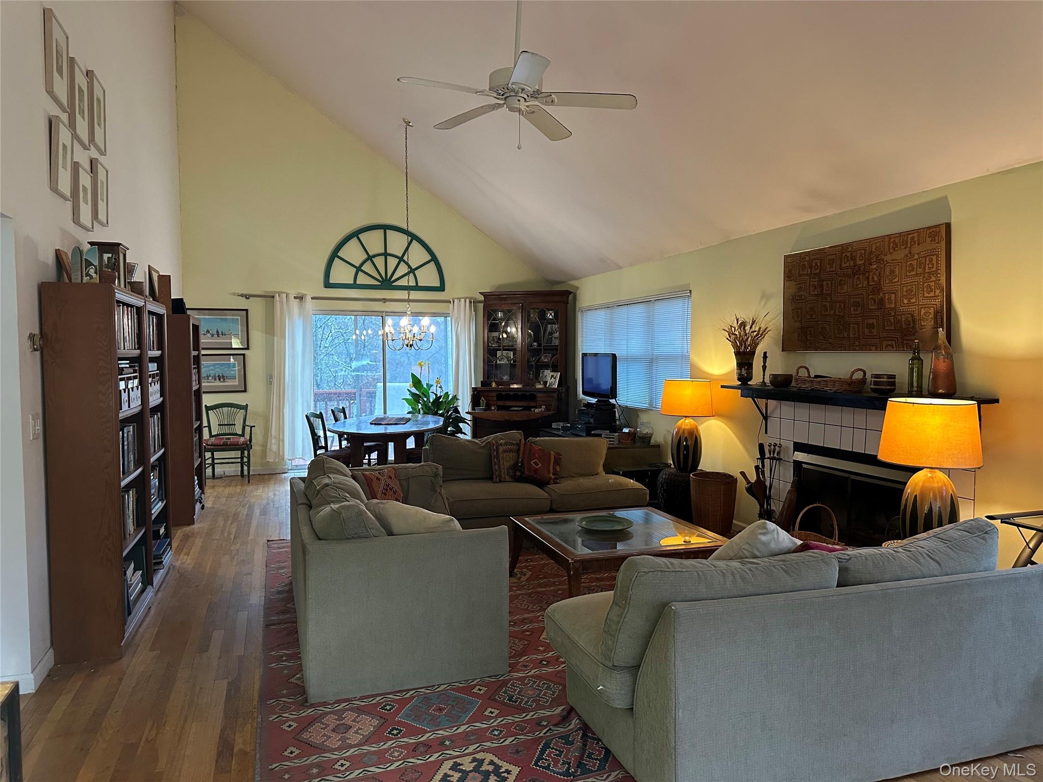 #4 photo, 9 Woodview Way, Hampton Bays , NY 11946