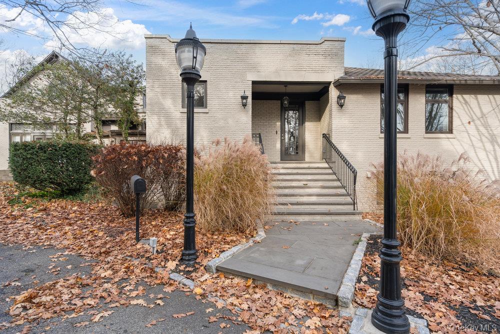 #1 photo, 5 Cedar Lane, Glen Cove , NY 11542