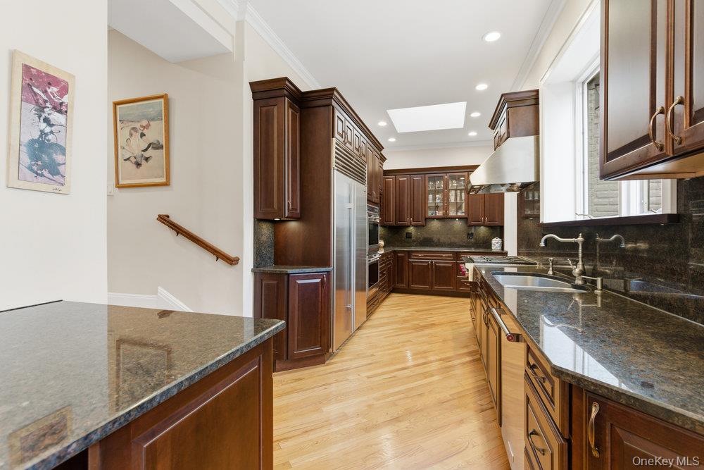 #10 photo, 5 Cedar Lane, Glen Cove , NY 11542