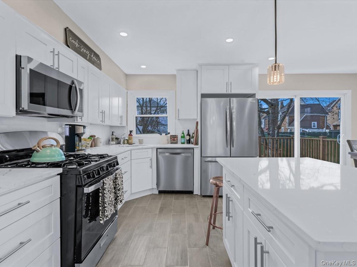 #10 photo, 10514 Van Wyck Expressway, Richmond Hill S. , NY 11419