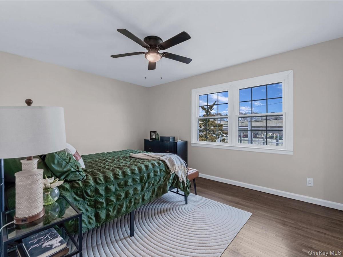 #13 photo, 10514 Van Wyck Expressway, Richmond Hill S. , NY 11419