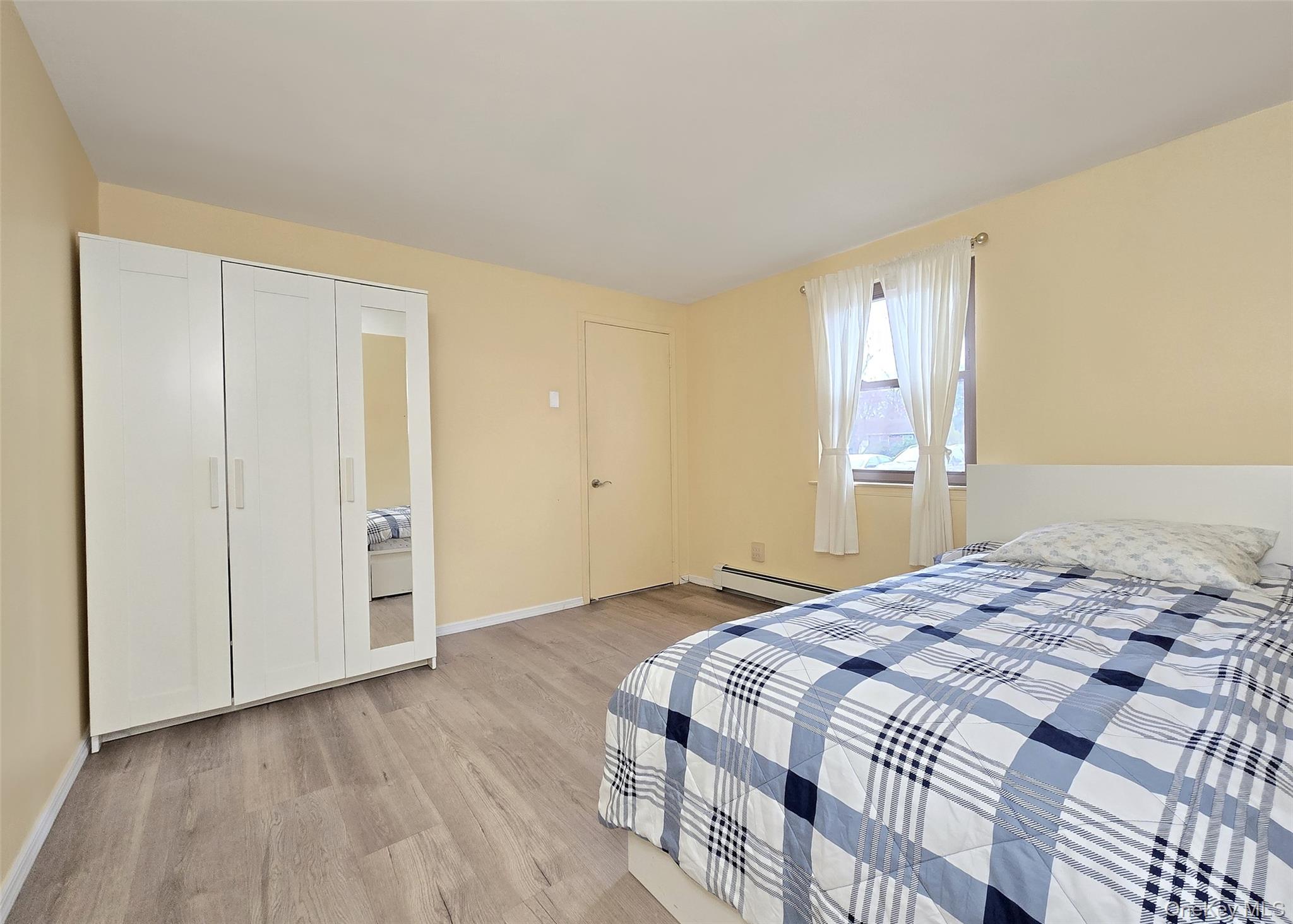 #11 photo, 207 N Evergreen Drive, Selden , NY 11784