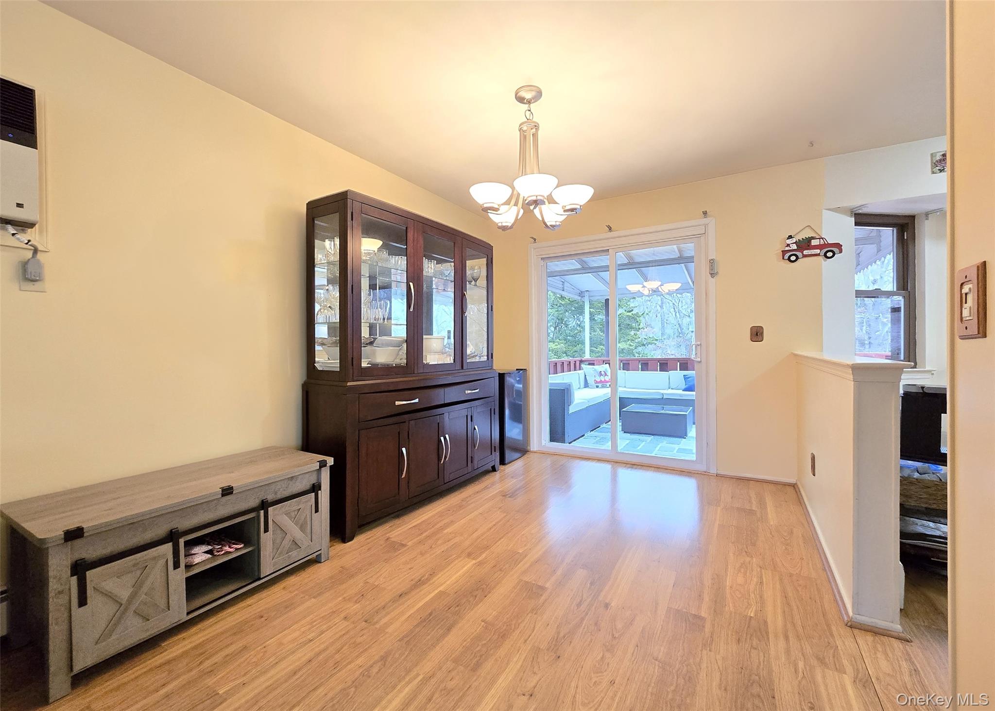 #7 photo, 207 N Evergreen Drive, Selden , NY 11784