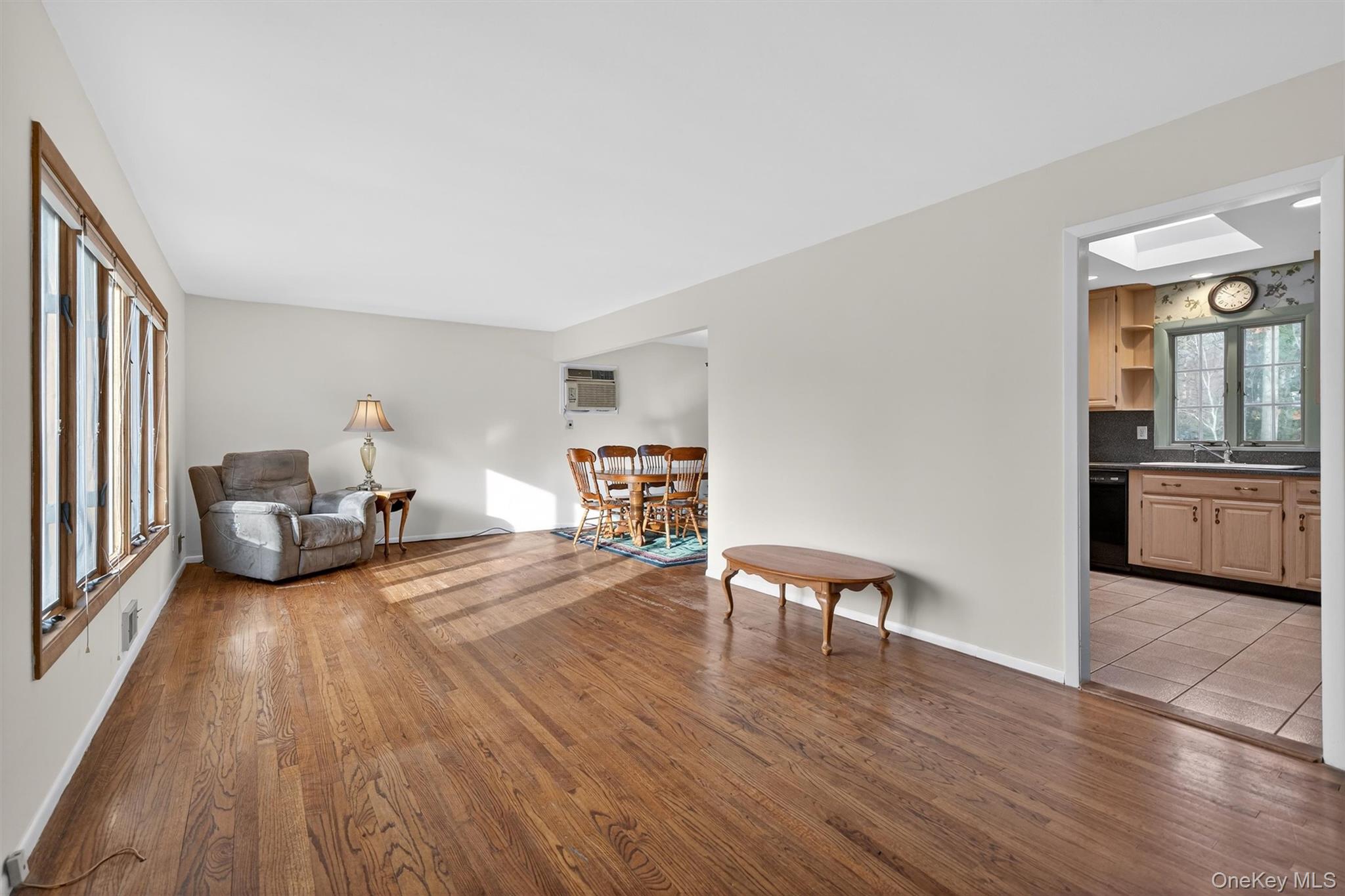 #4 photo, 10 Fleetwood Avenue, Chestnut Ridge , NY 10977