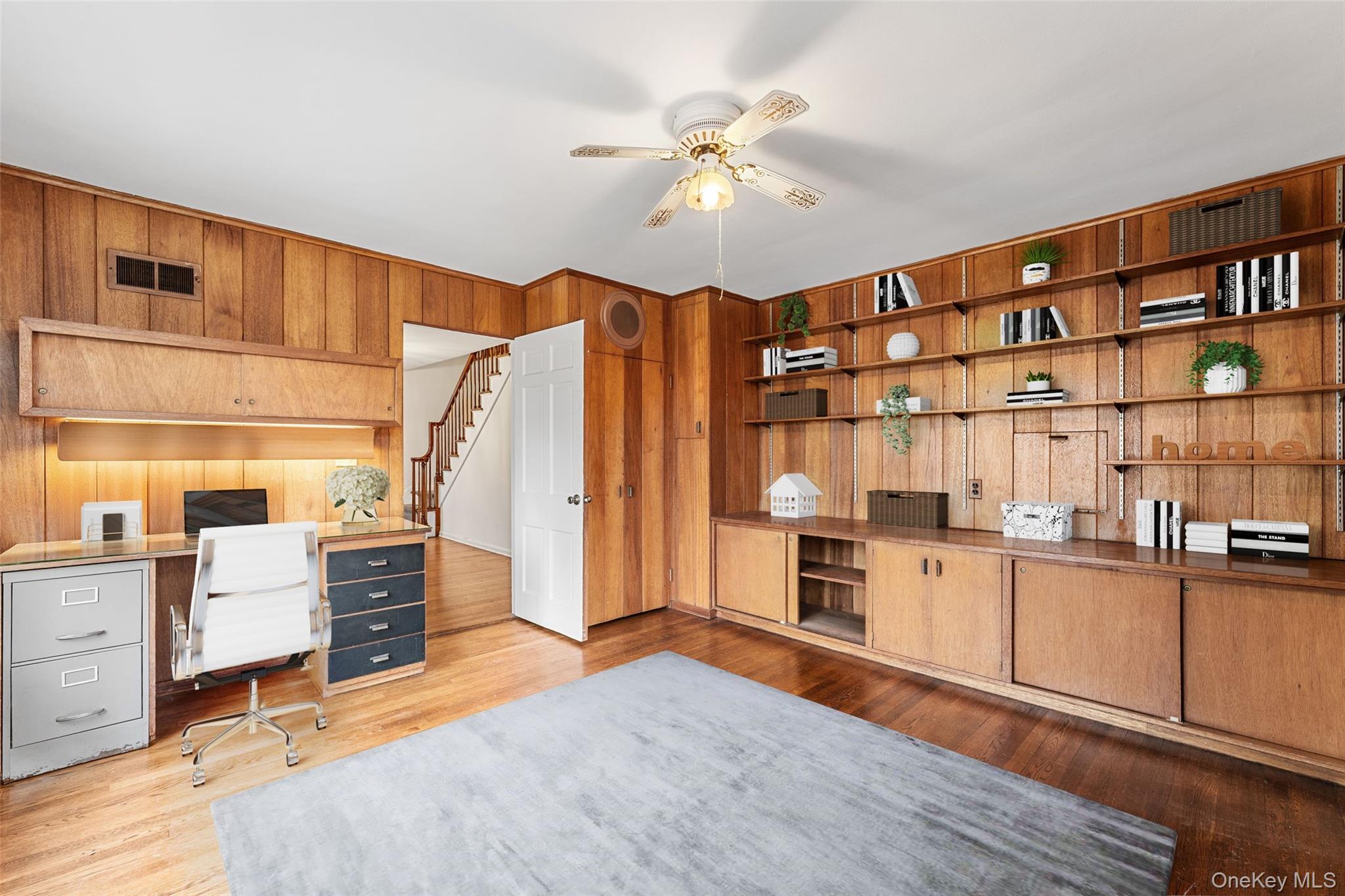 #11 photo, 285 Old Colony Road, Hartsdale , NY 10530