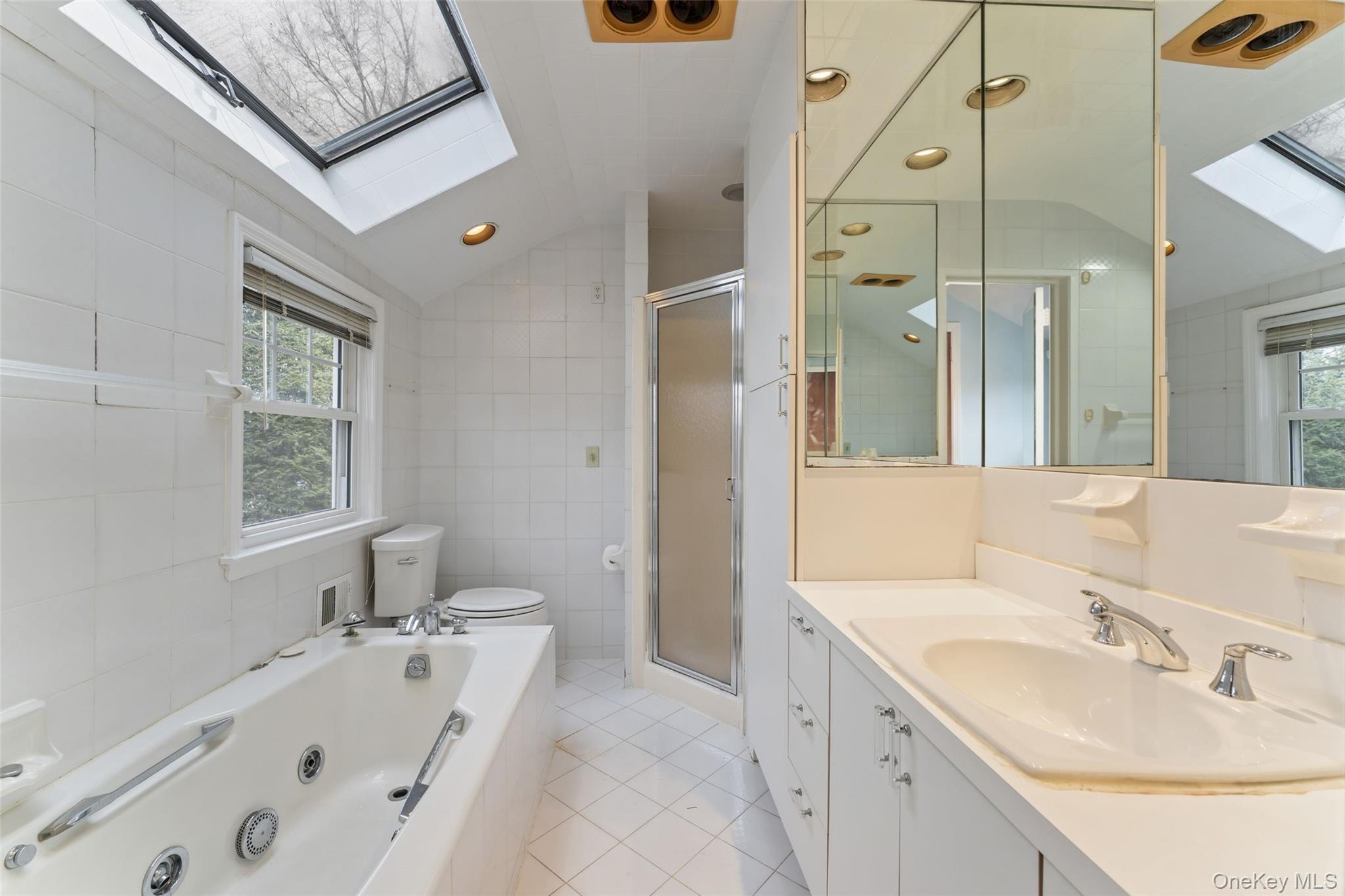 #18 photo, 285 Old Colony Road, Hartsdale , NY 10530