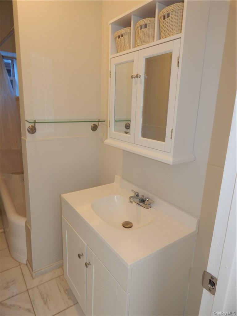 #10 photo, 5 John Street, Tarrytown , NY 10591