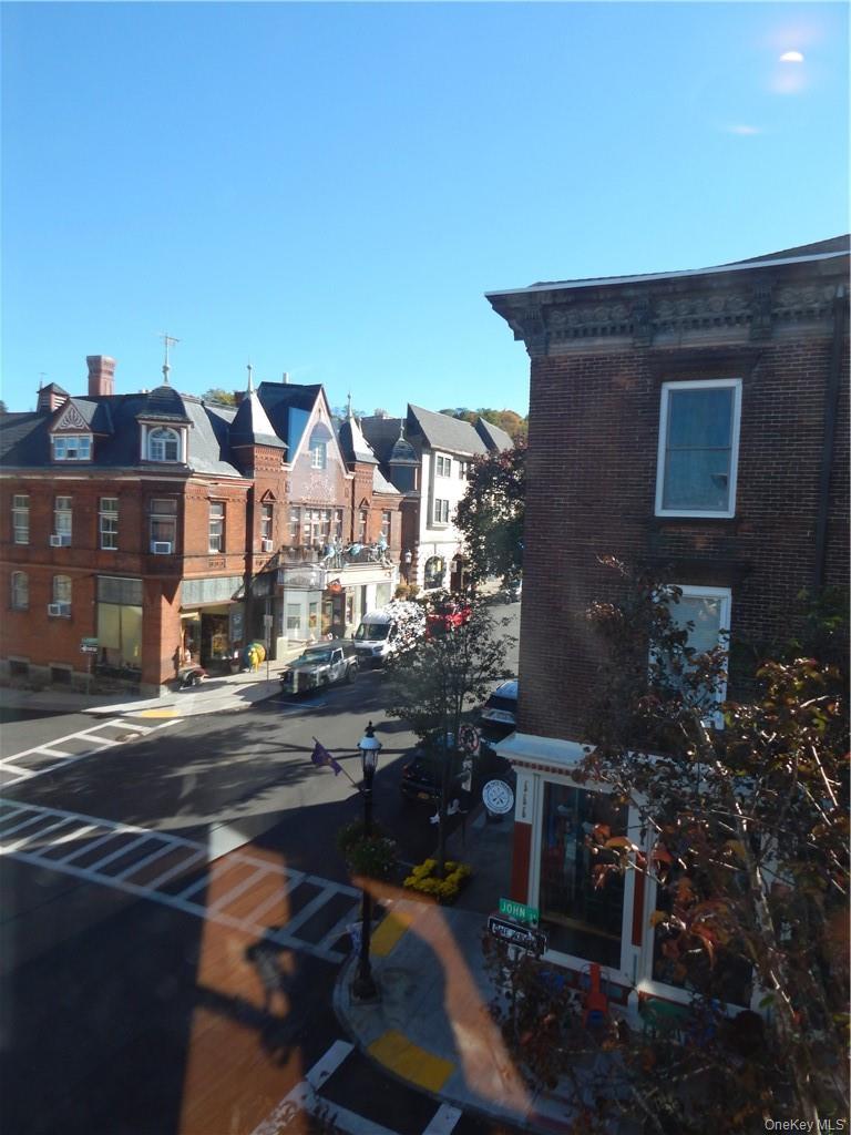 #17 photo, 5 John Street, Tarrytown , NY 10591