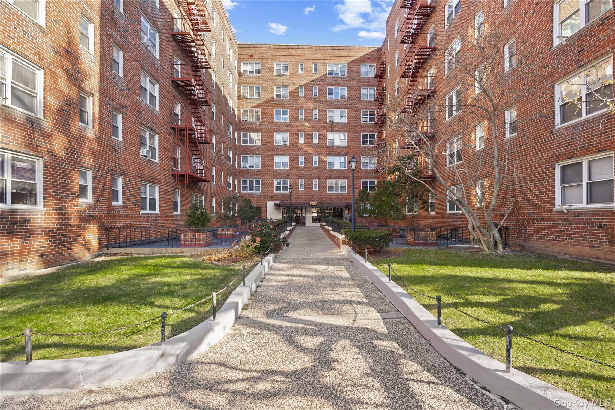 #19 photo, 480 Riverdale, Yonkers , NY 10705