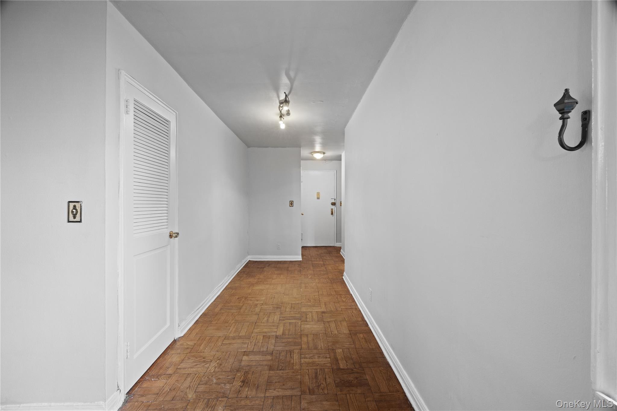 #3 photo, 480 Riverdale, Yonkers , NY 10705