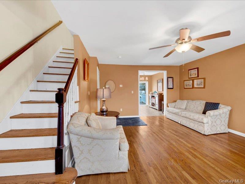 #4 photo, 2576 Harding Avenue, Bronx , NY 10465