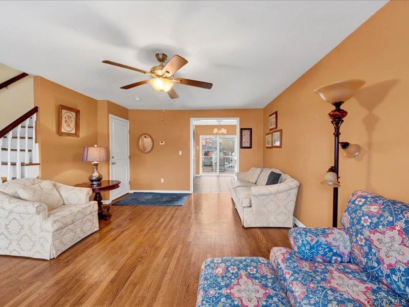 #5 photo, 2576 Harding Avenue, Bronx , NY 10465