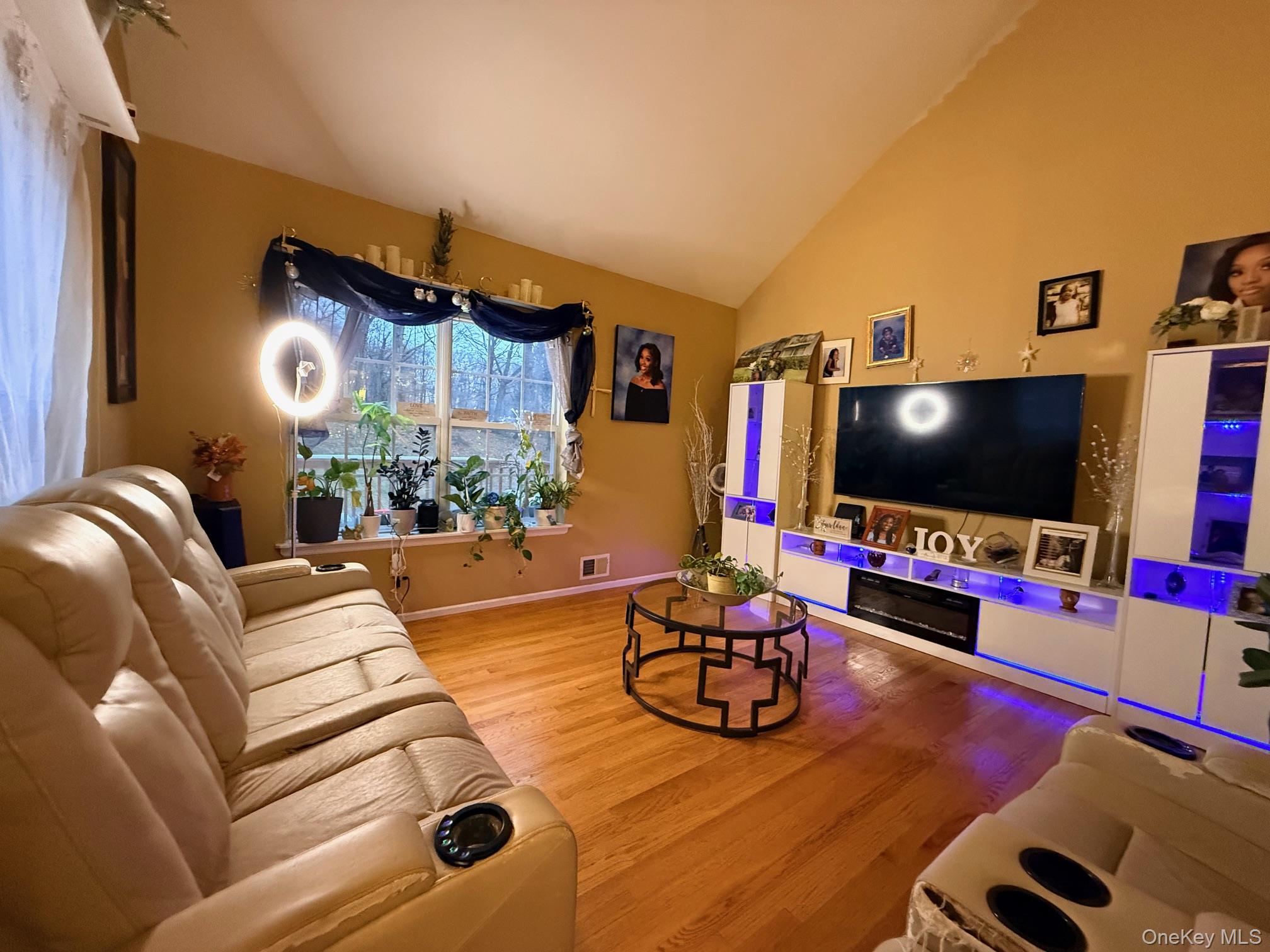 #11 photo, 2 Marilyn Court, Highland Mills , NY 10930