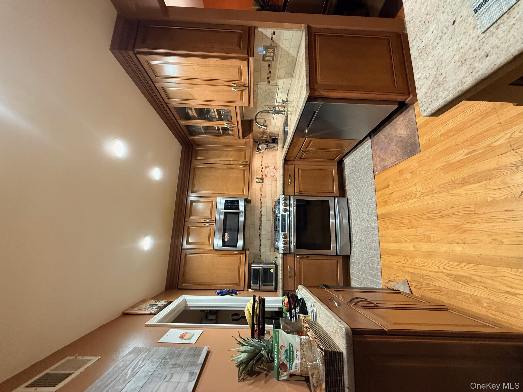 #4 photo, 2 Marilyn Court, Highland Mills , NY 10930