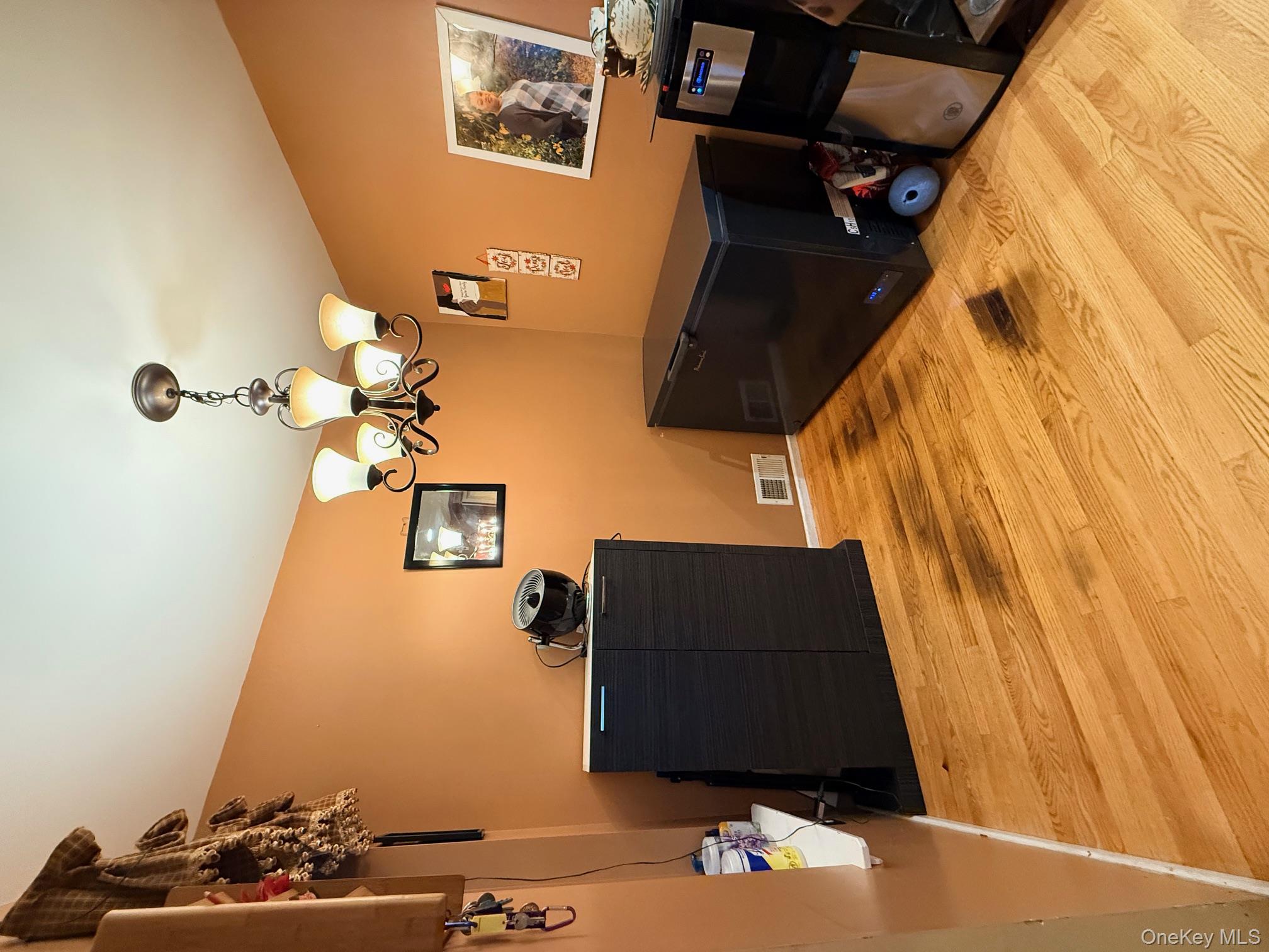 #8 photo, 2 Marilyn Court, Highland Mills , NY 10930