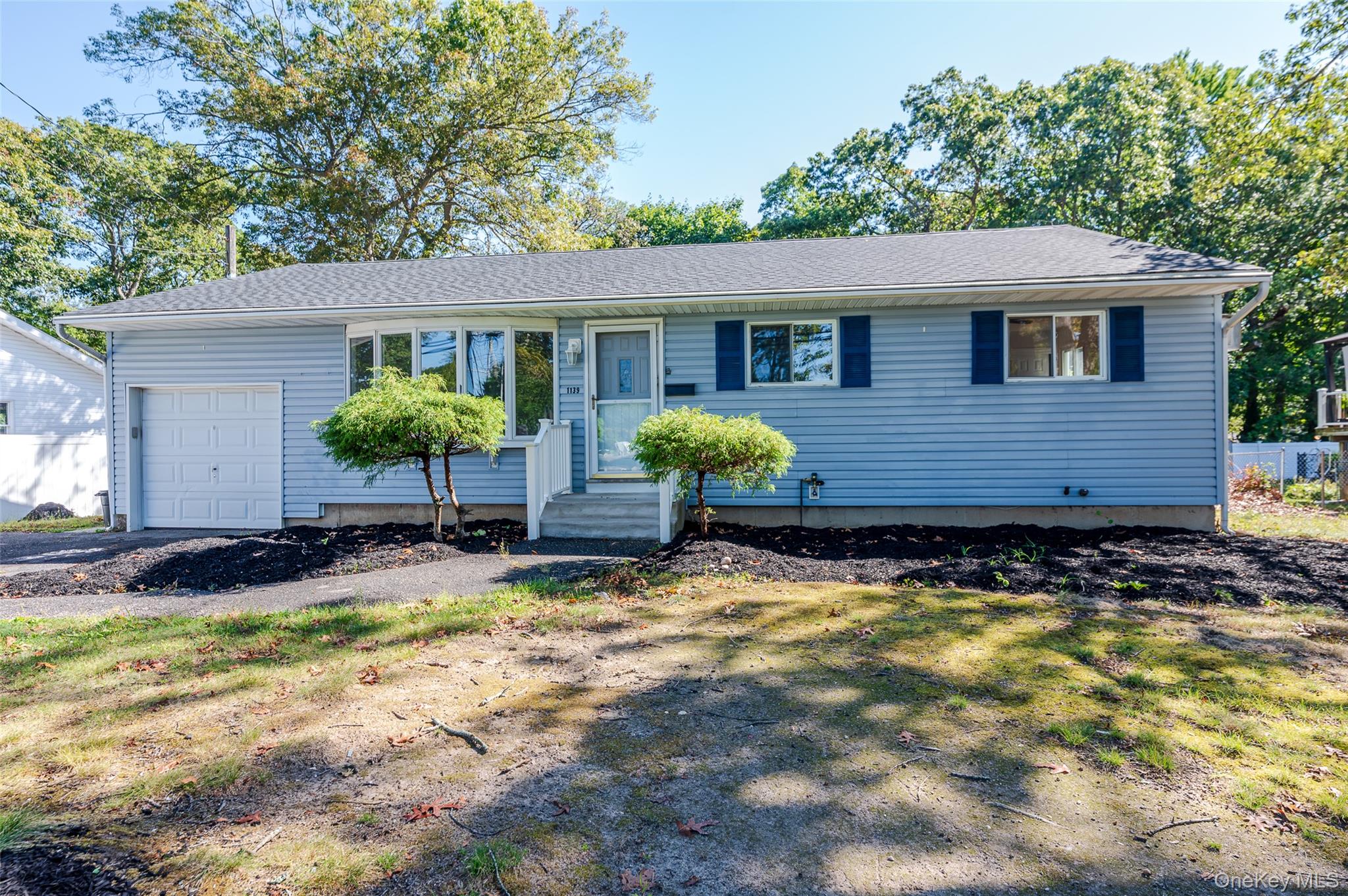 #1 photo, 1139 Waverly Avenue, Farmingville , NY 11738