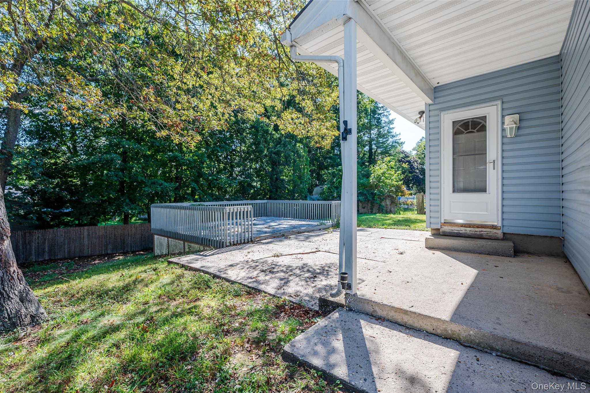 #15 photo, 1139 Waverly Avenue, Farmingville , NY 11738