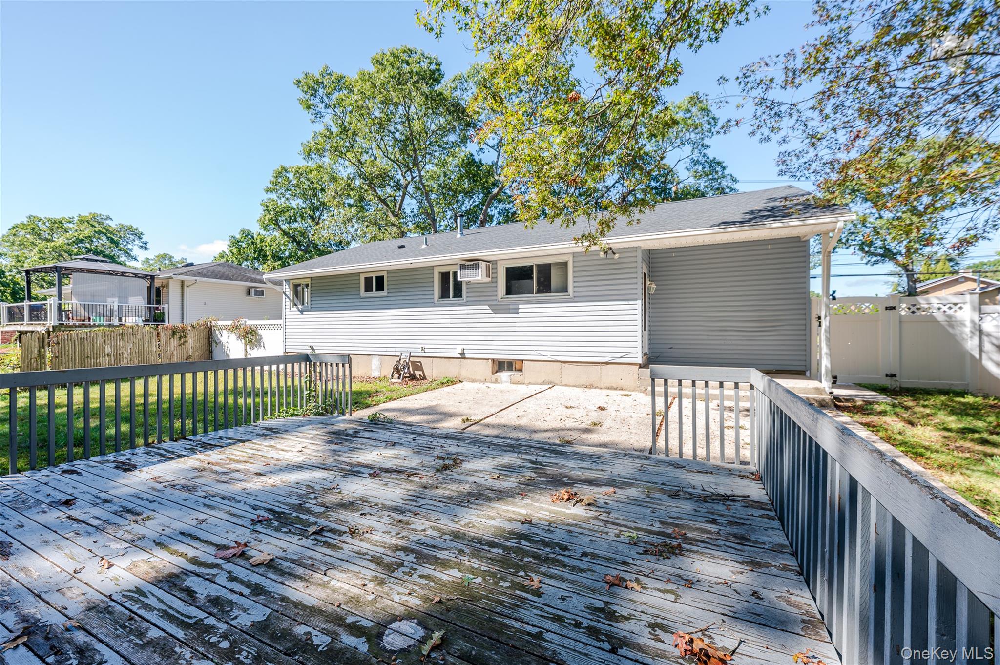 #17 photo, 1139 Waverly Avenue, Farmingville , NY 11738