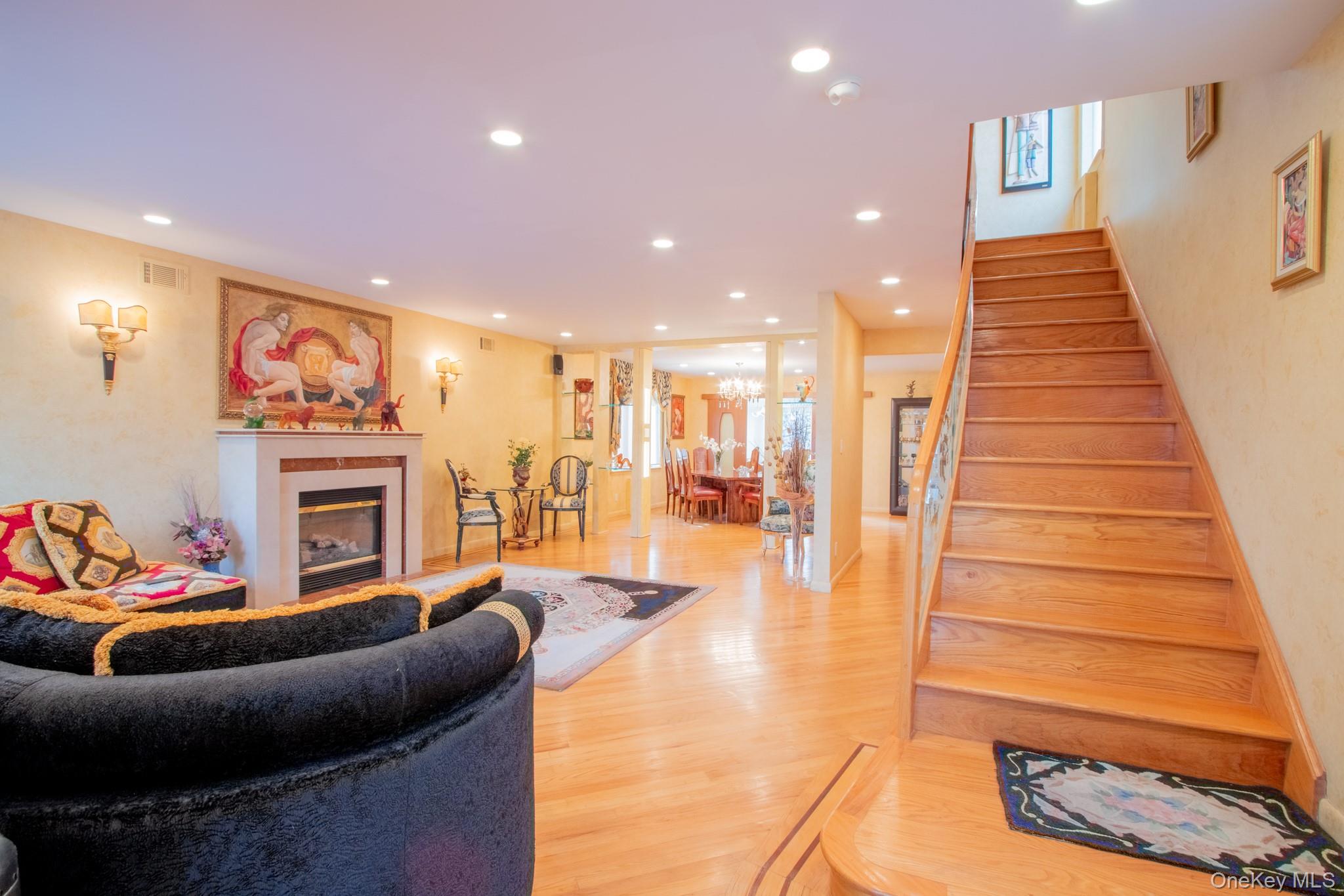 #3 photo, 4270 Ocean Avenue, Brooklyn , NY 11235