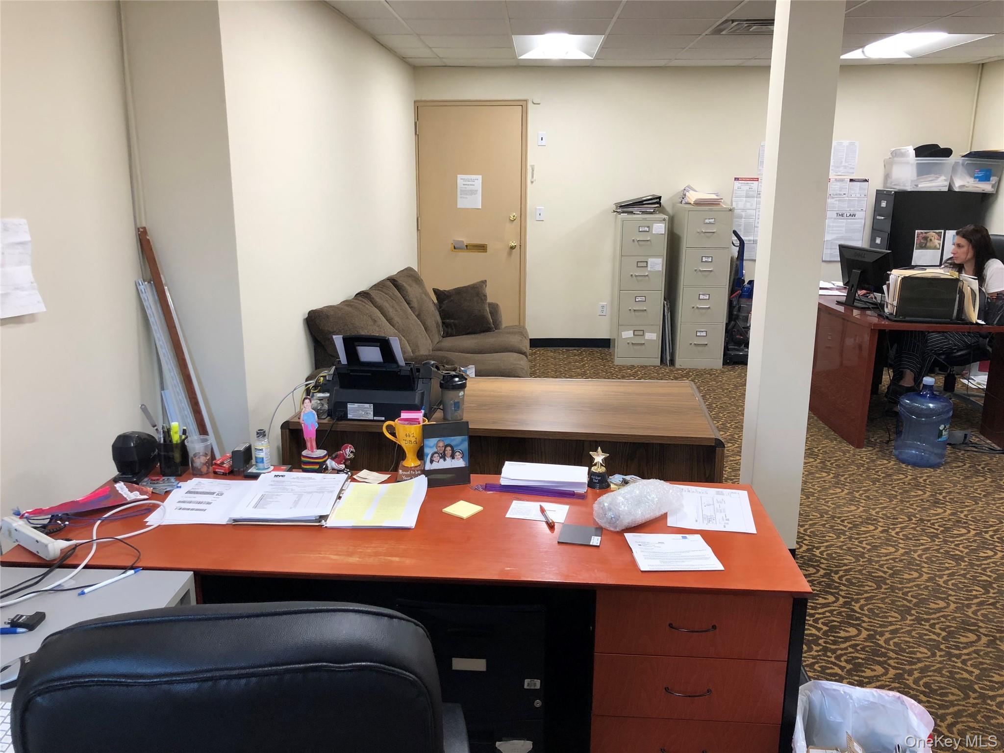 #4 photo, 33 Great Neck Road, Great Neck , NY 11021