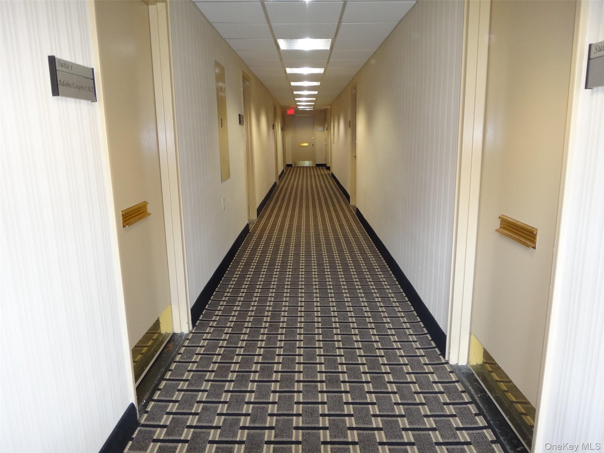 #7 photo, 33 Great Neck Road, Great Neck , NY 11021