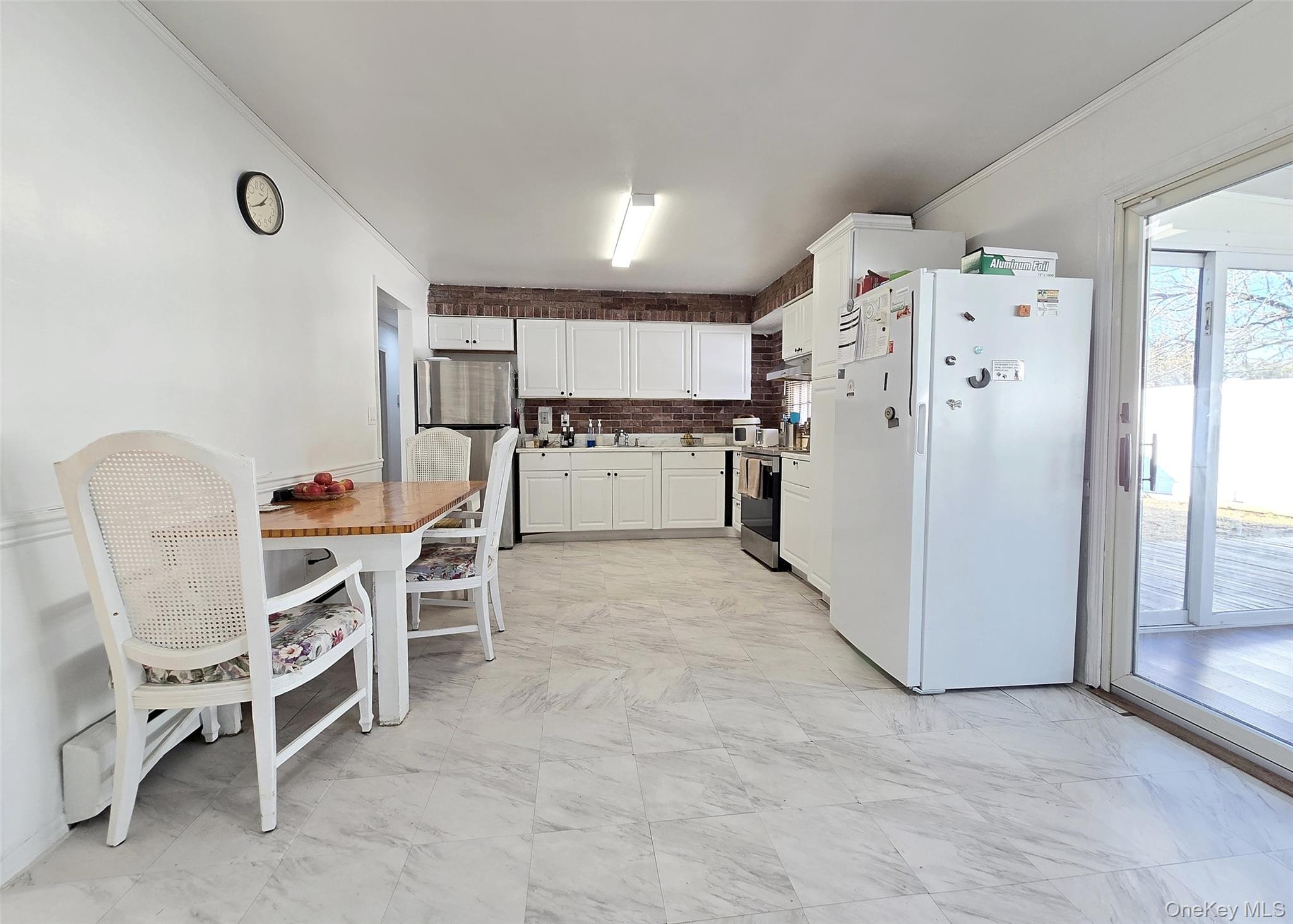 #9 photo, 24 Quail Run, Massapequa , NY 11758