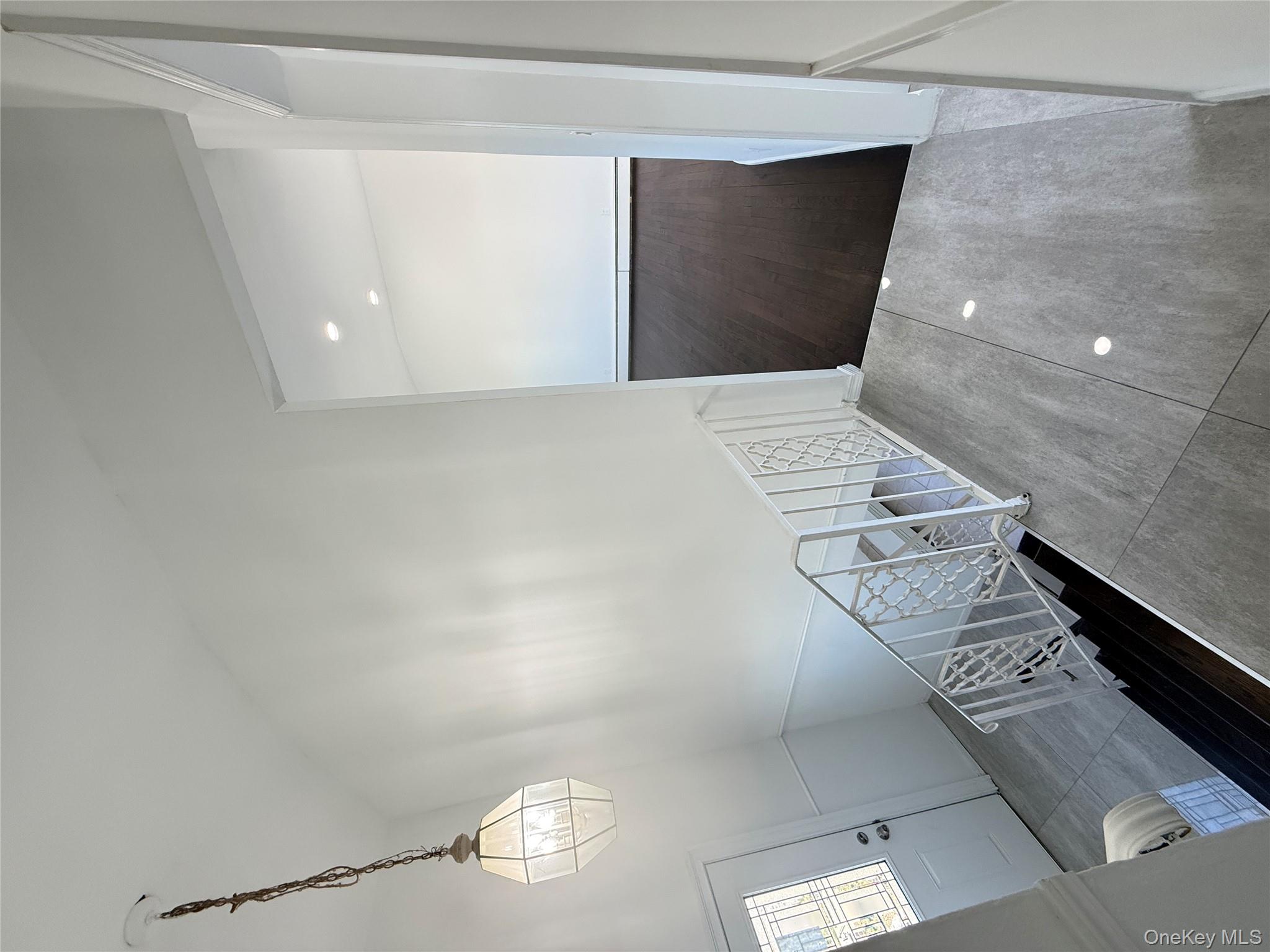 #11 photo, 300 Branch Avenue, Freeport , NY 11520