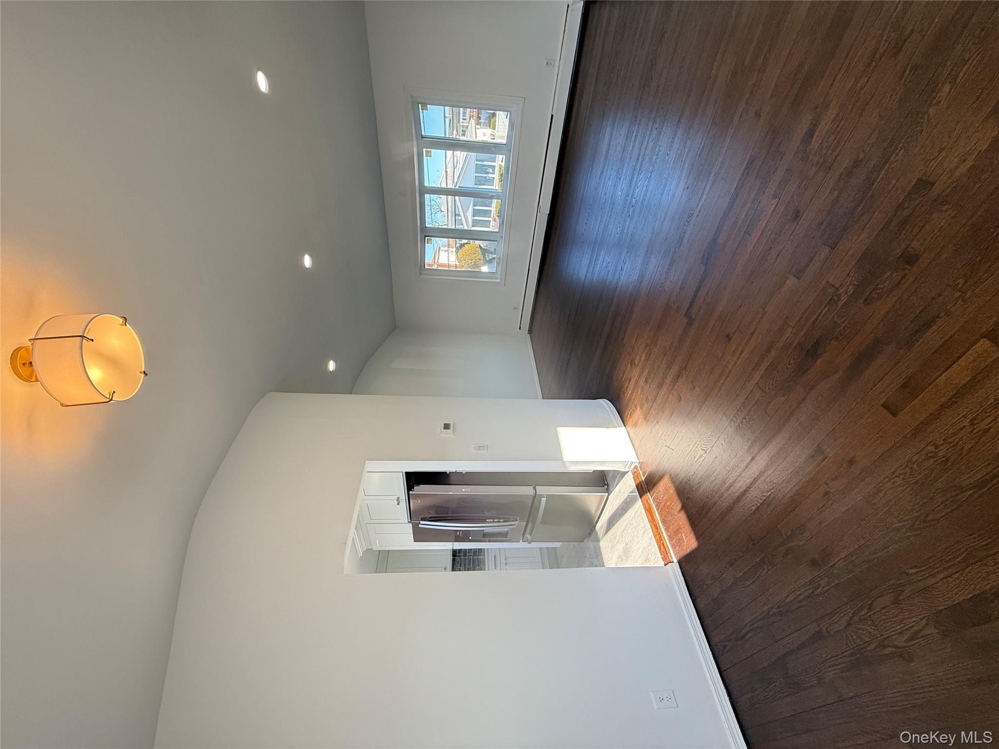 #14 photo, 300 Branch Avenue, Freeport , NY 11520