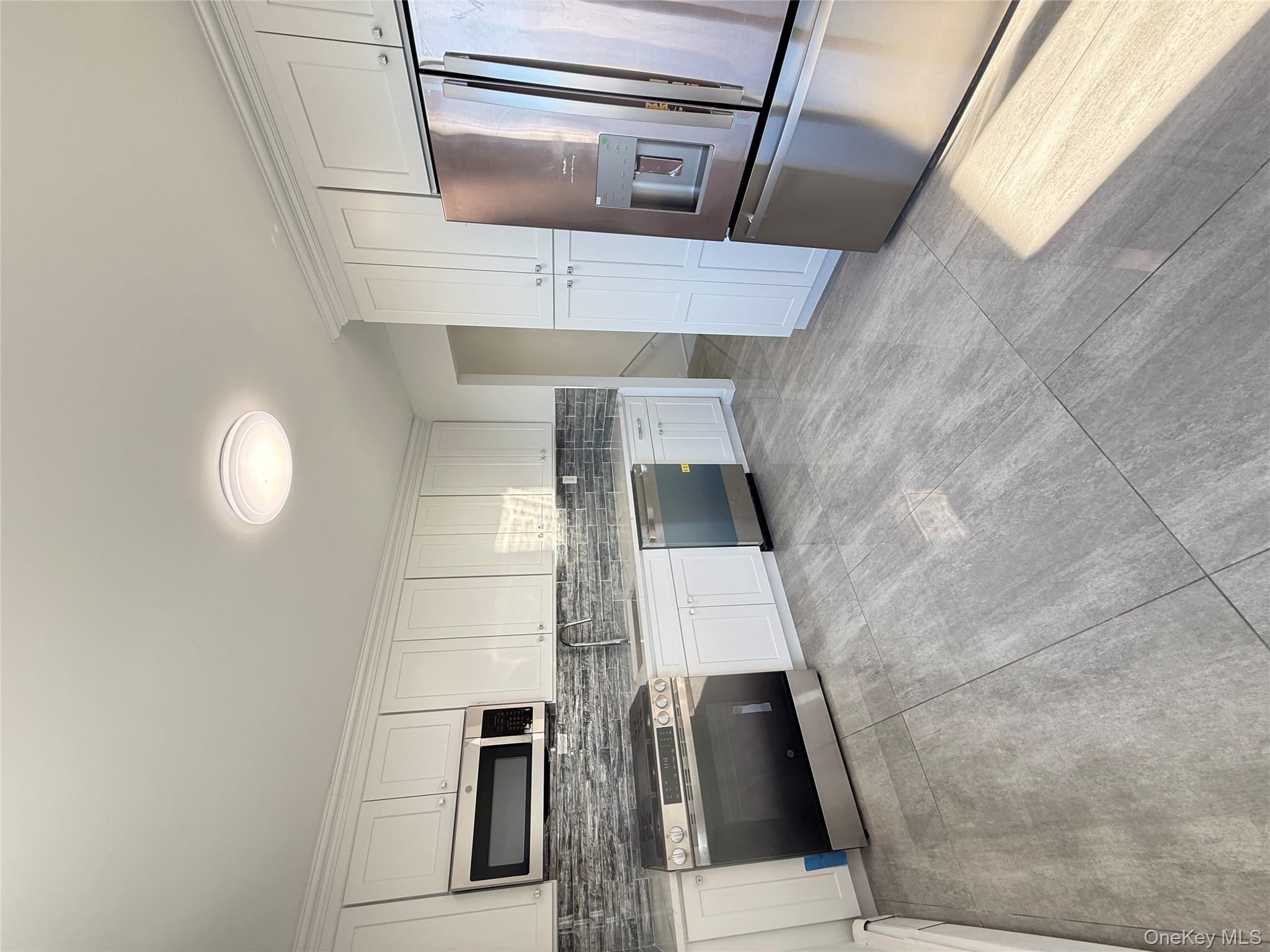 #18 photo, 300 Branch Avenue, Freeport , NY 11520