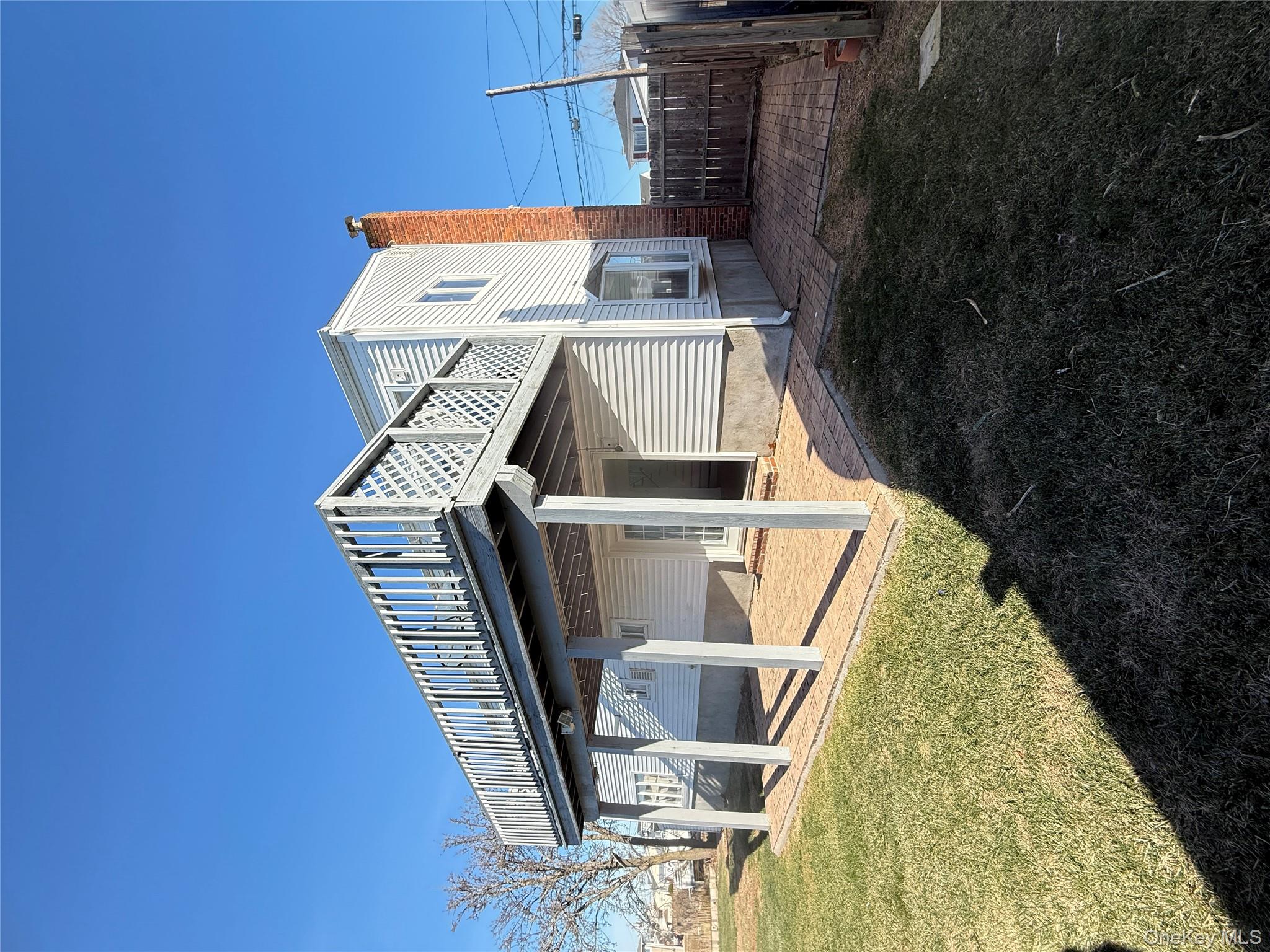 #4 photo, 300 Branch Avenue, Freeport , NY 11520