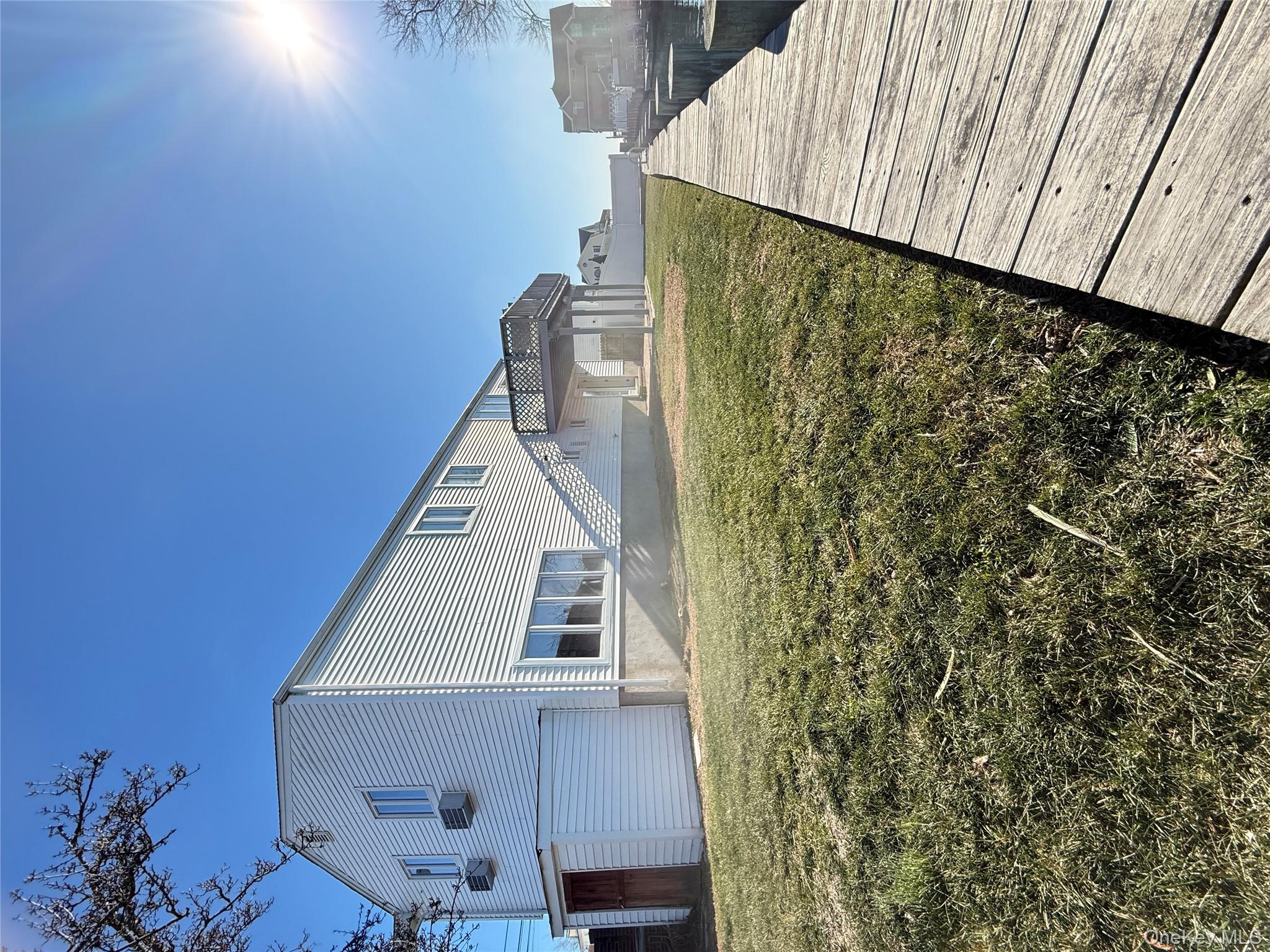 #8 photo, 300 Branch Avenue, Freeport , NY 11520