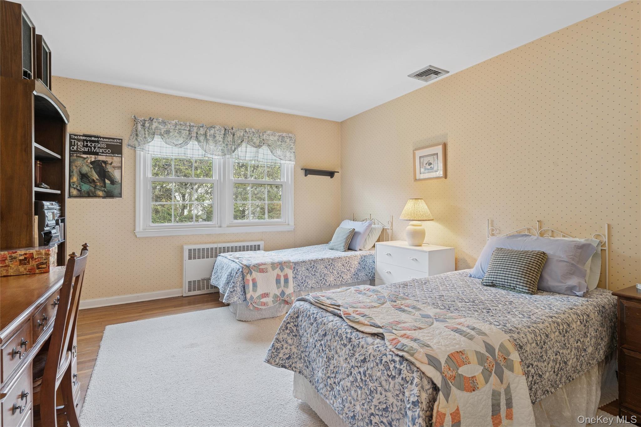 #19 photo, 23 Saint Pauls Place, Garden City , NY 11530