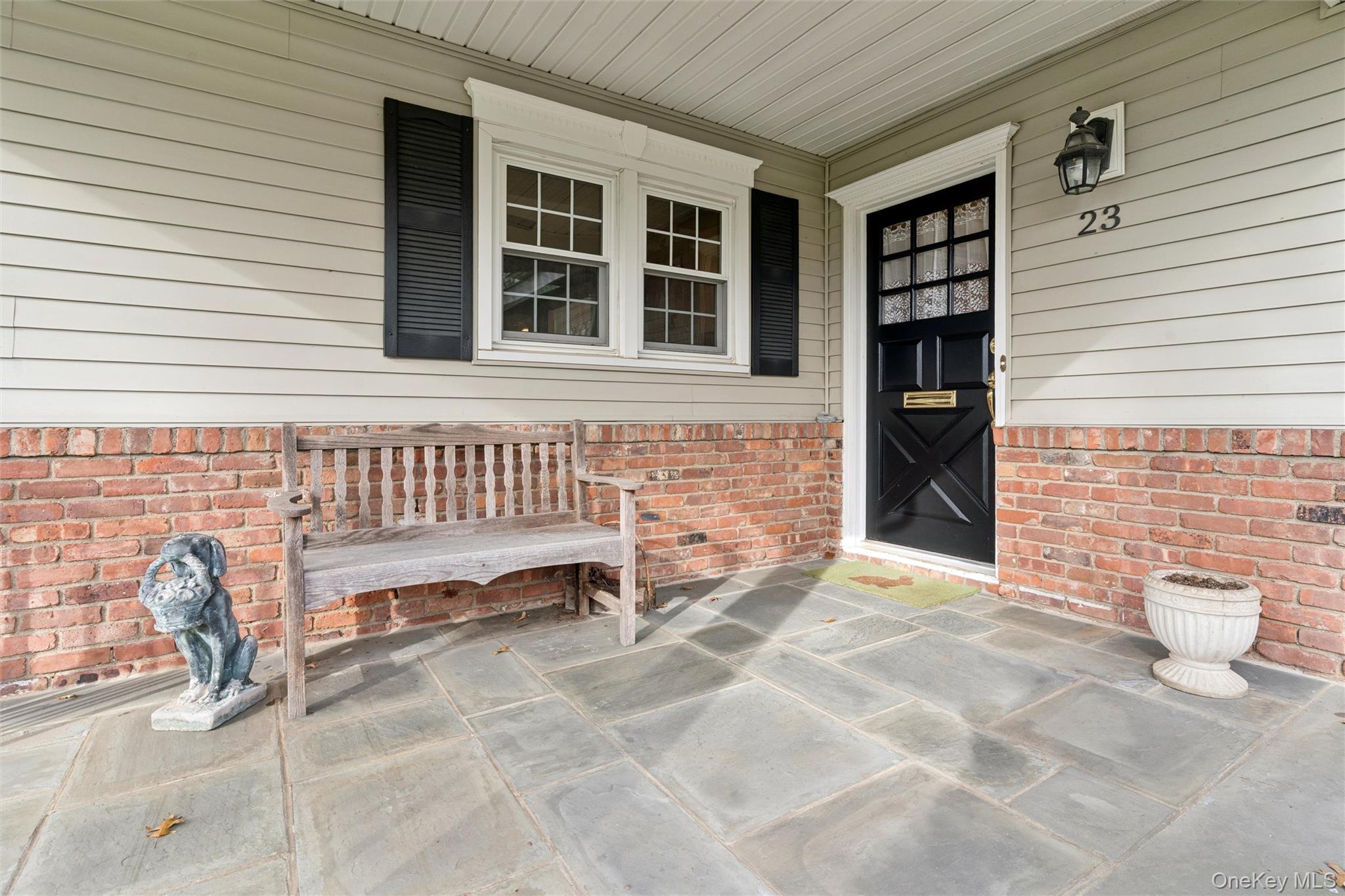 #2 photo, 23 Saint Pauls Place, Garden City , NY 11530