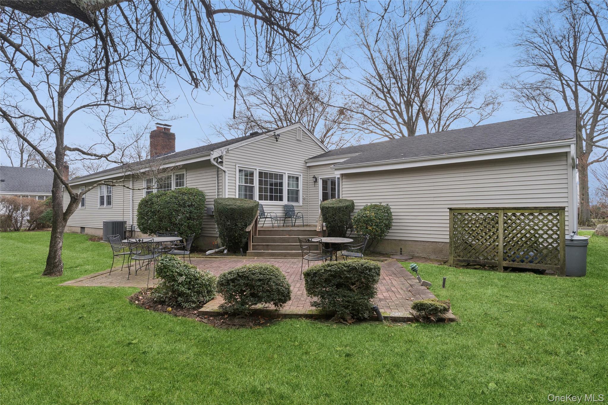 #5 photo, 23 Saint Pauls Place, Garden City , NY 11530