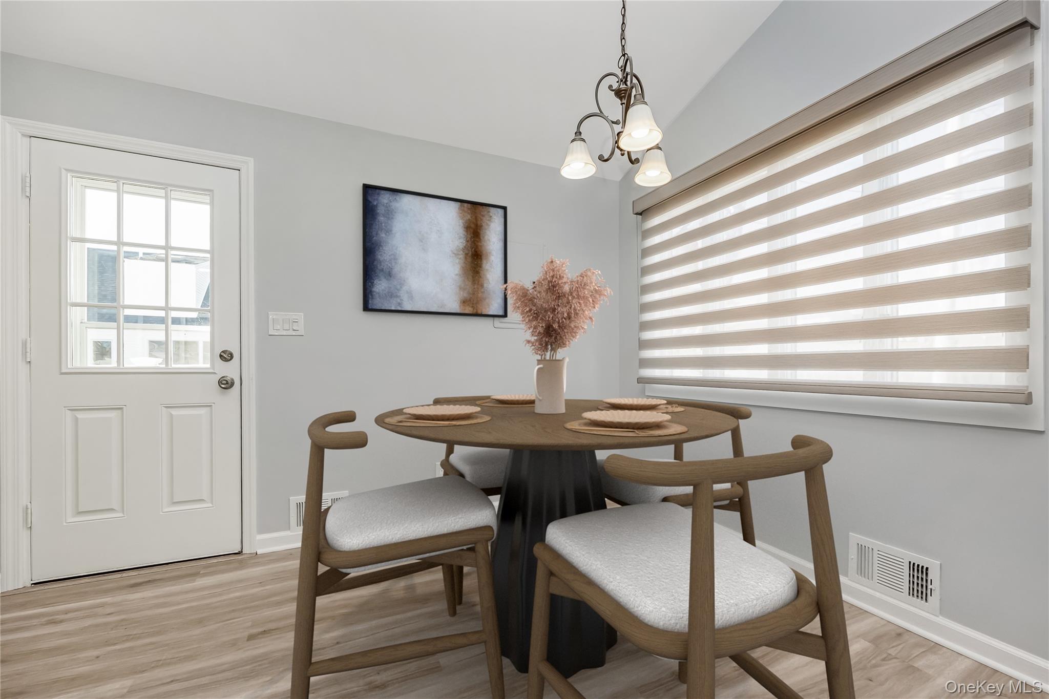 #7 photo, 147 W Hampton Road, Lindenhurst , NY 11757