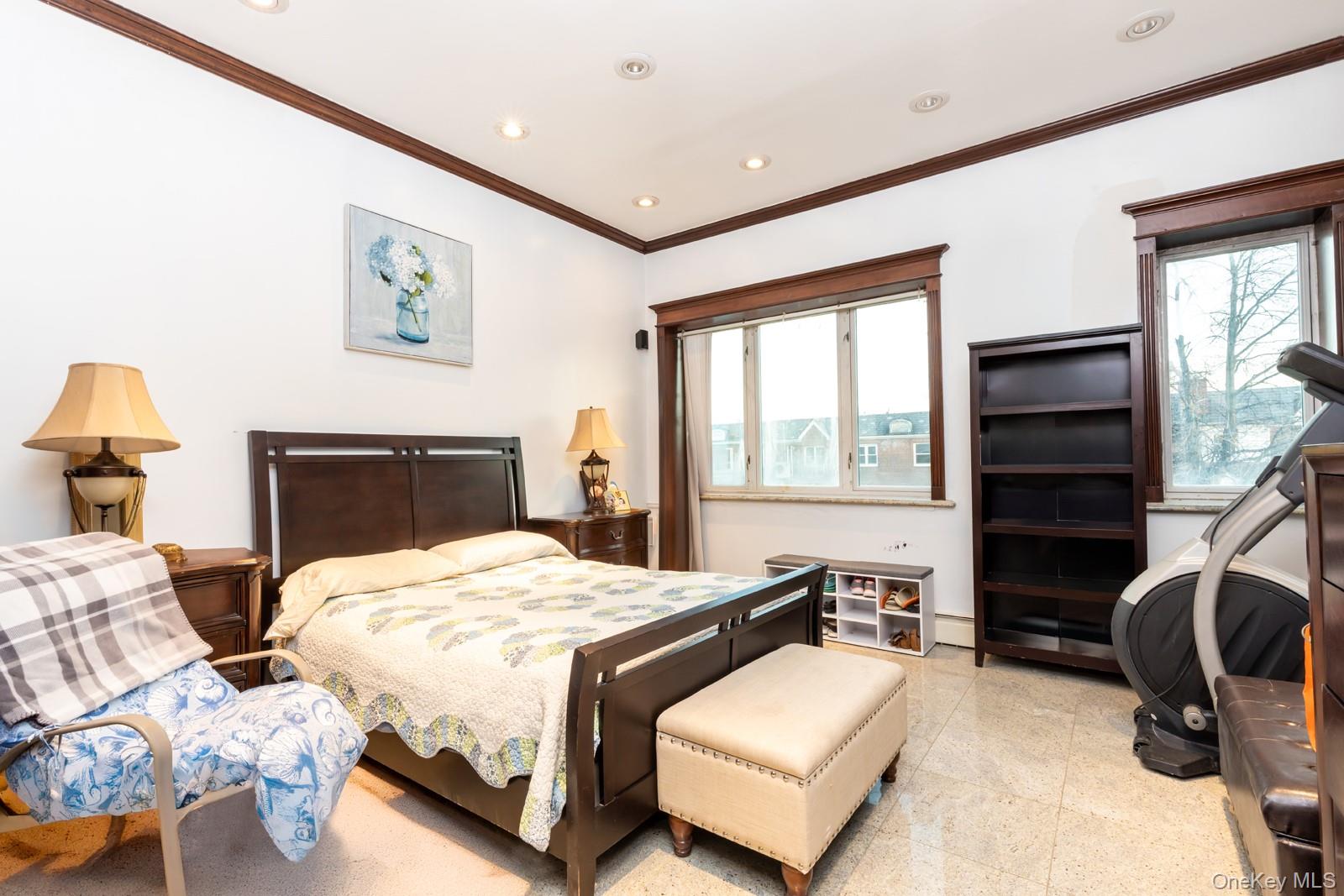 #14 photo, 2044 26th Street, Astoria , NY 11105