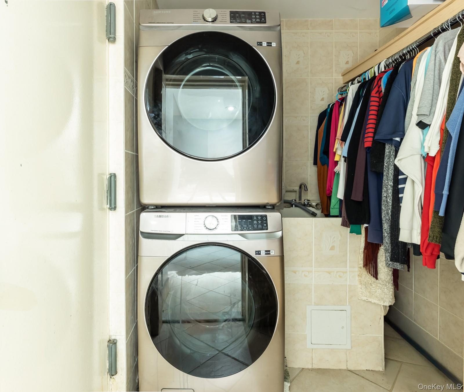 #17 photo, 2044 26th Street, Astoria , NY 11105