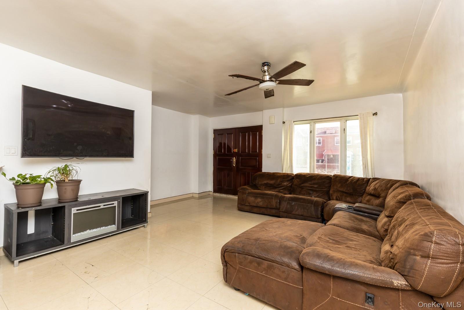 #20 photo, 2044 26th Street, Astoria , NY 11105