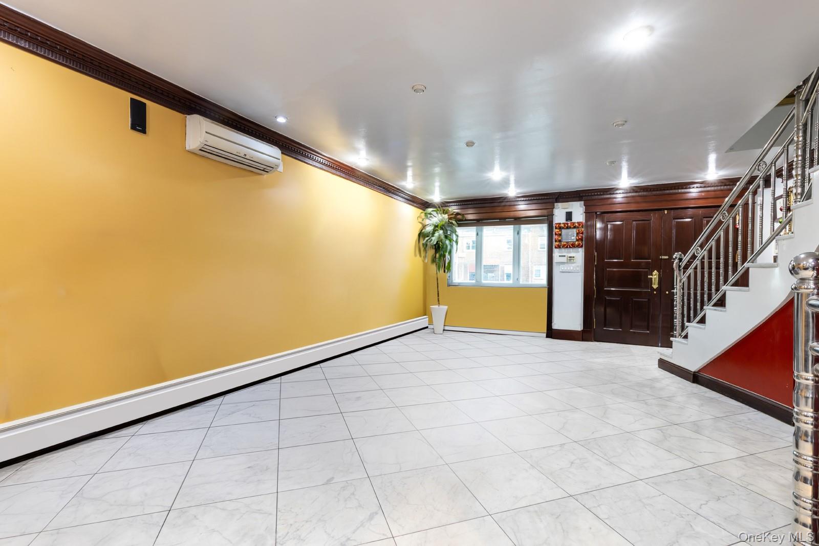 #2 photo, 2042 26th Street, Astoria , NY 11105